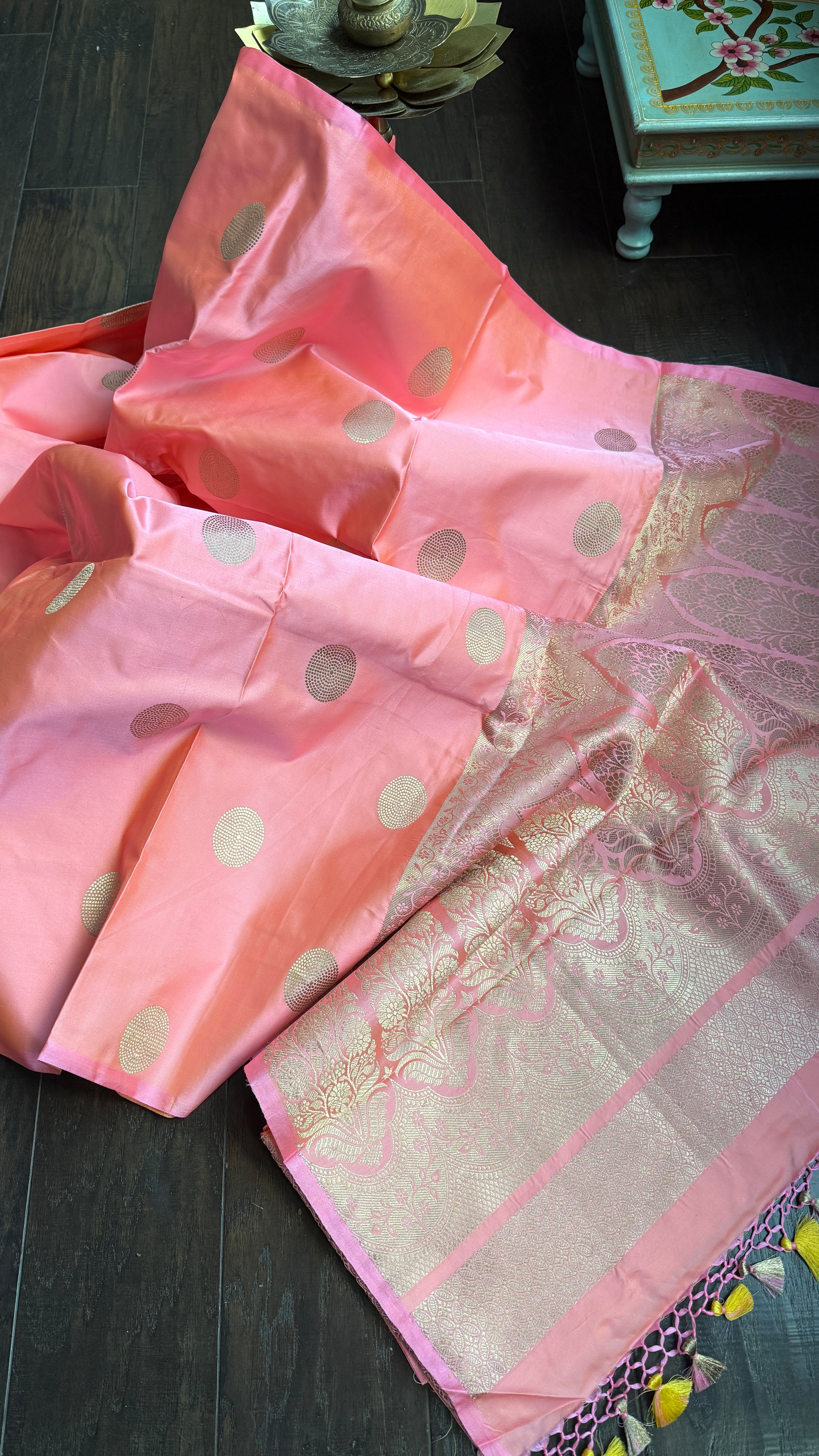 Pure Silk Mashru Banarasi- Baby Pink Dual Shaded