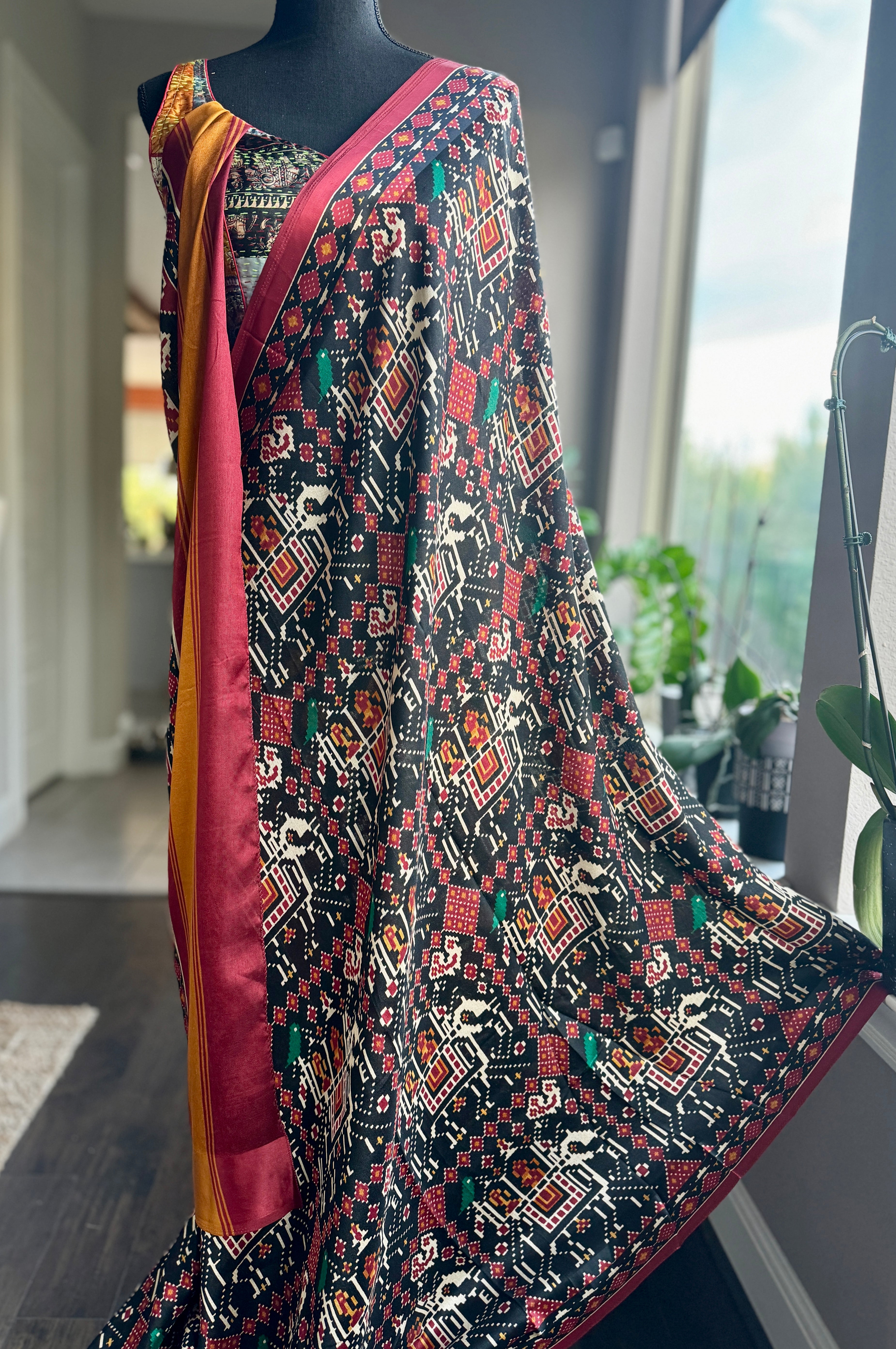 Pashmina Silk - Black Patola design