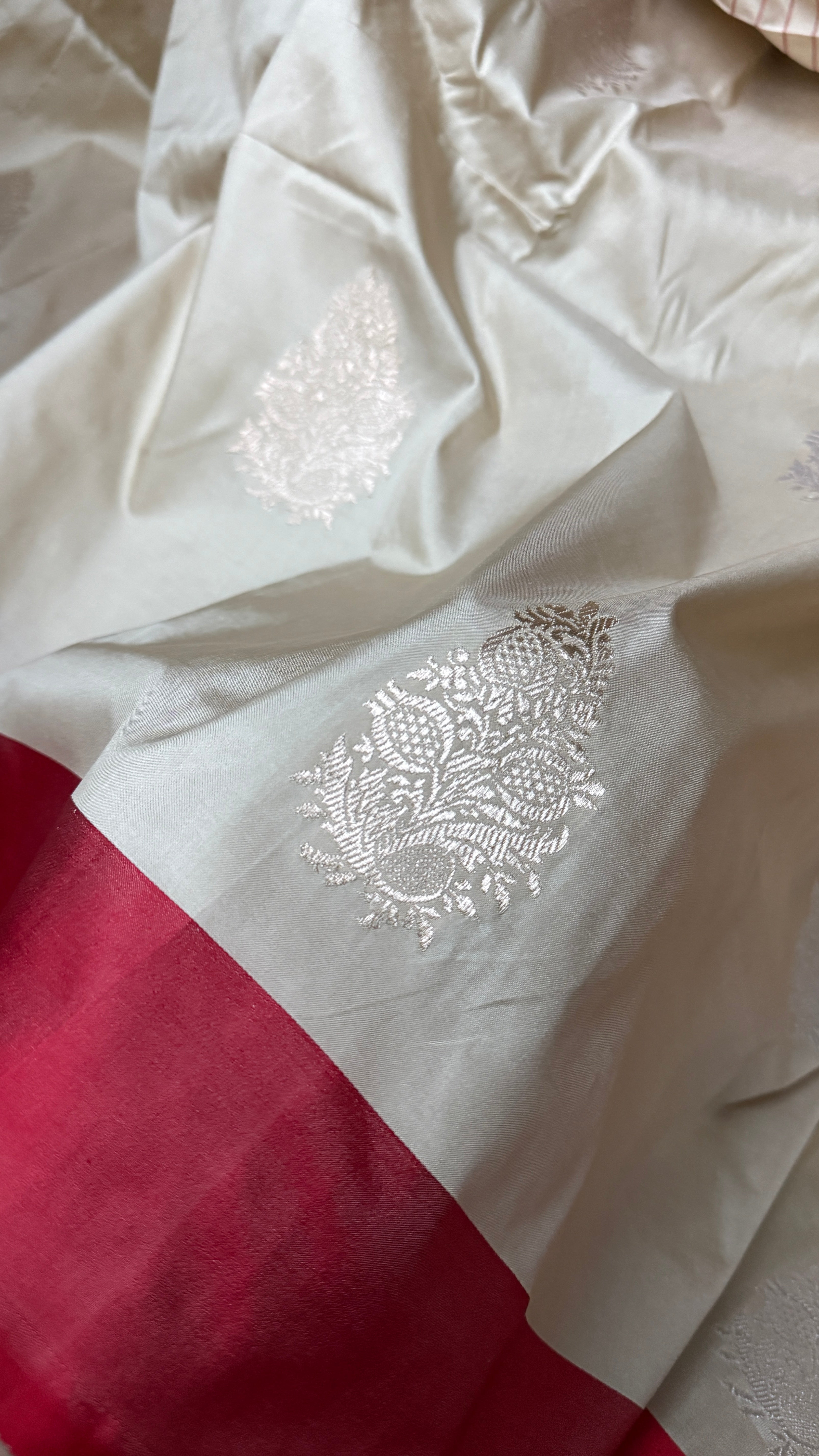 Pure Silk Katan Banarasi- Beige Tan Red Kadhua