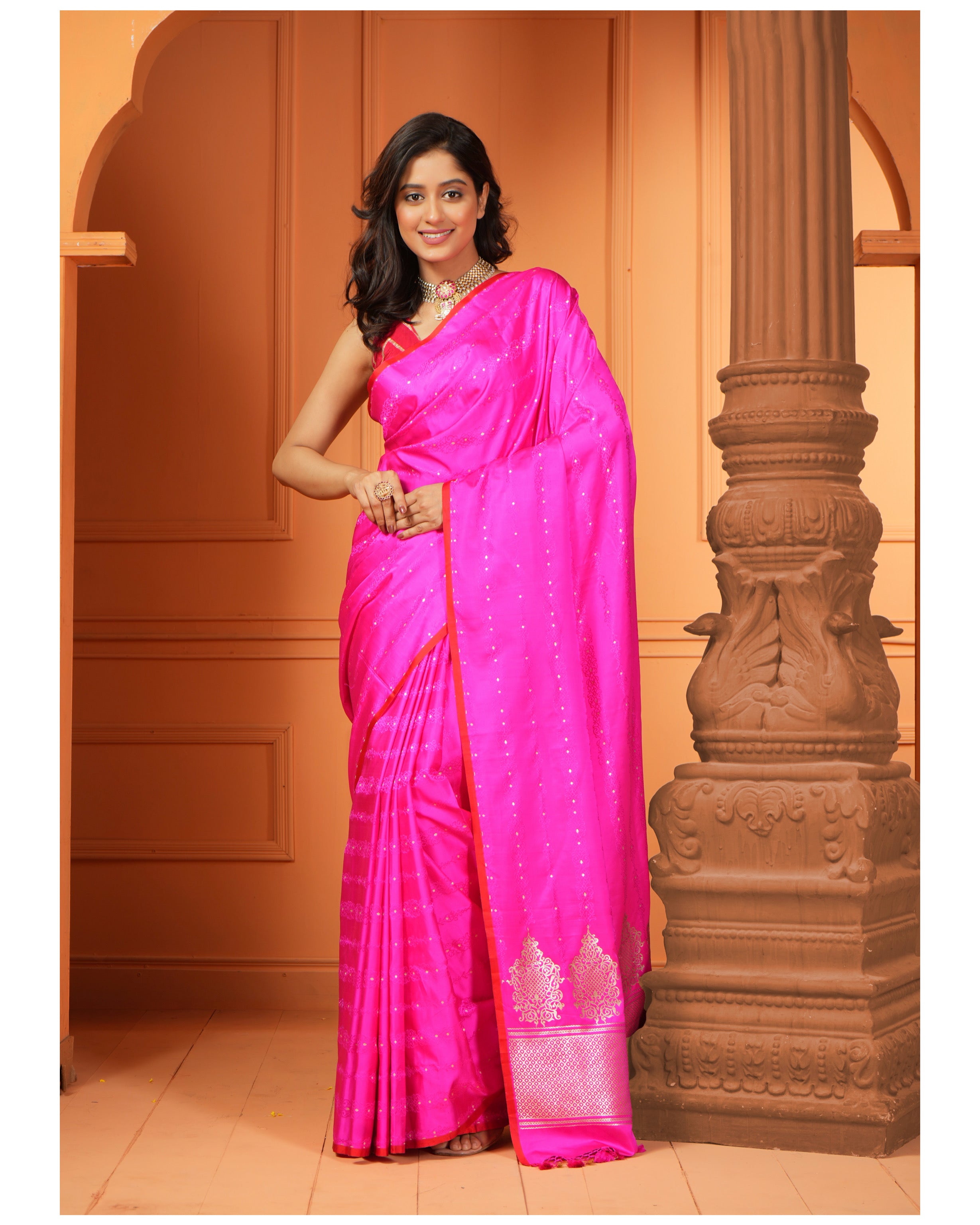 Pure Silk Tanchoi Banarasi - Hot Pink Borderless