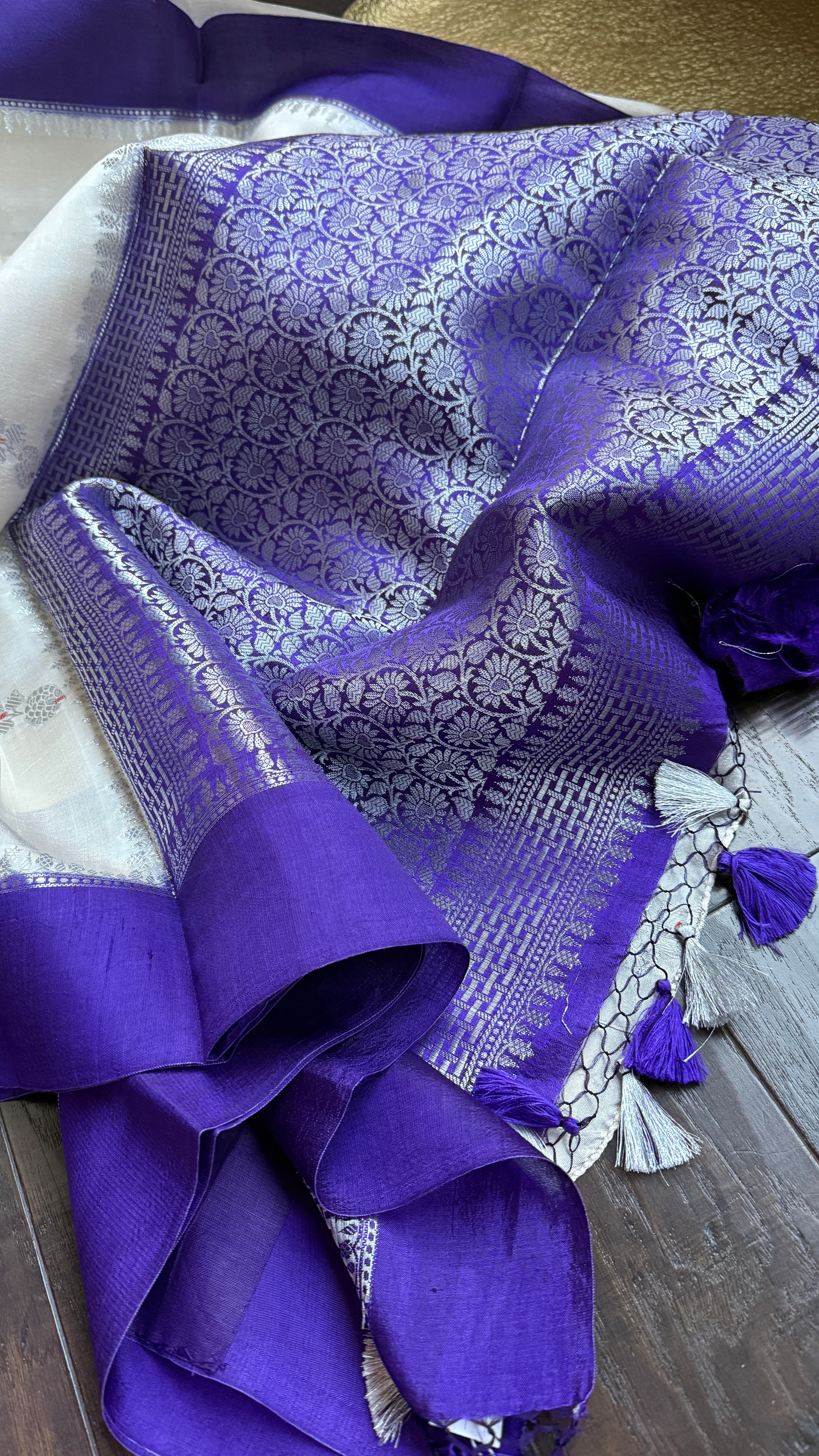 Chiniya Silk Leheriya Banarasi - Off White Purple Woven