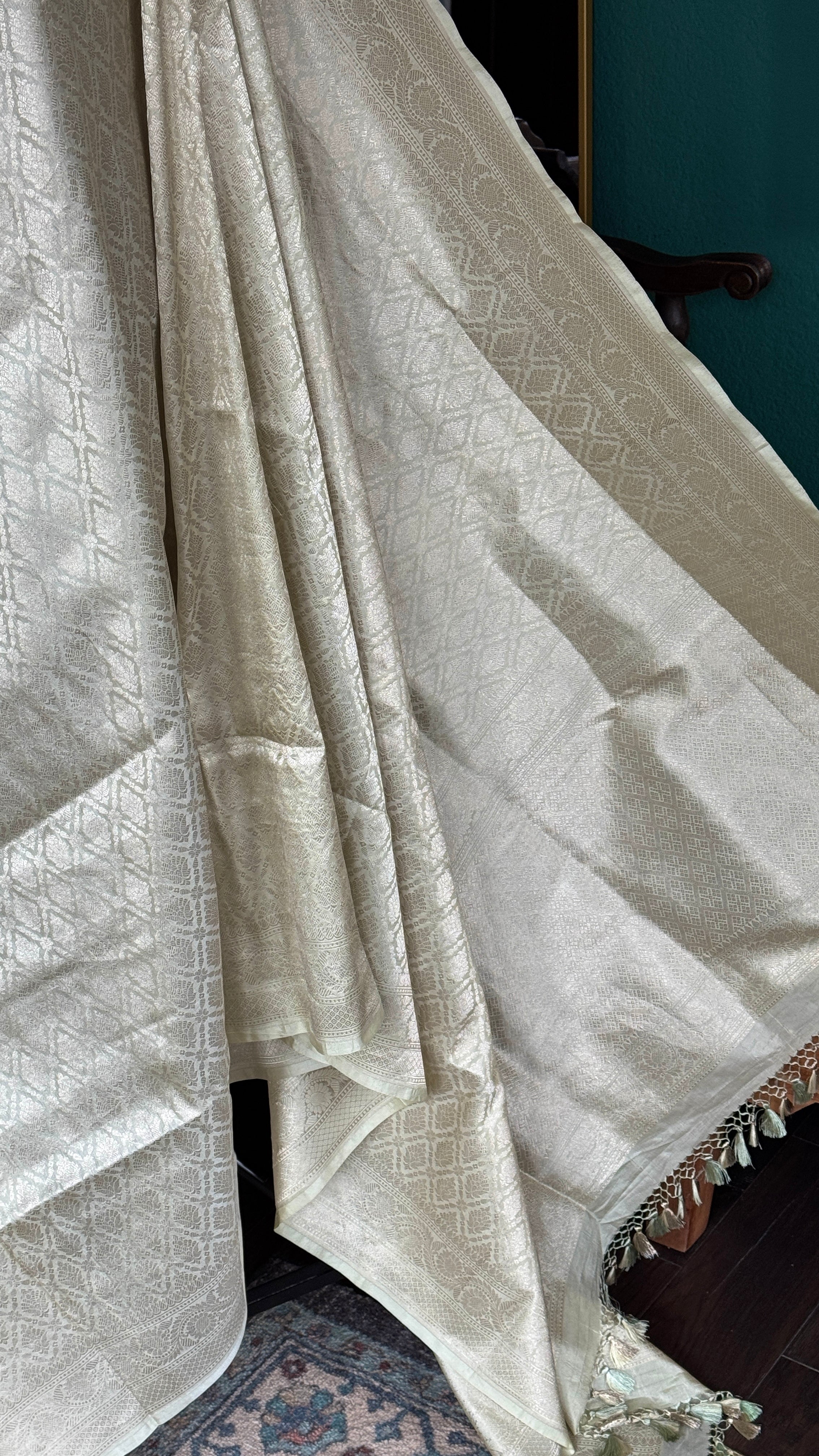 Pure Silk Brocade Kadhua Banarasi - Pale Pista Green