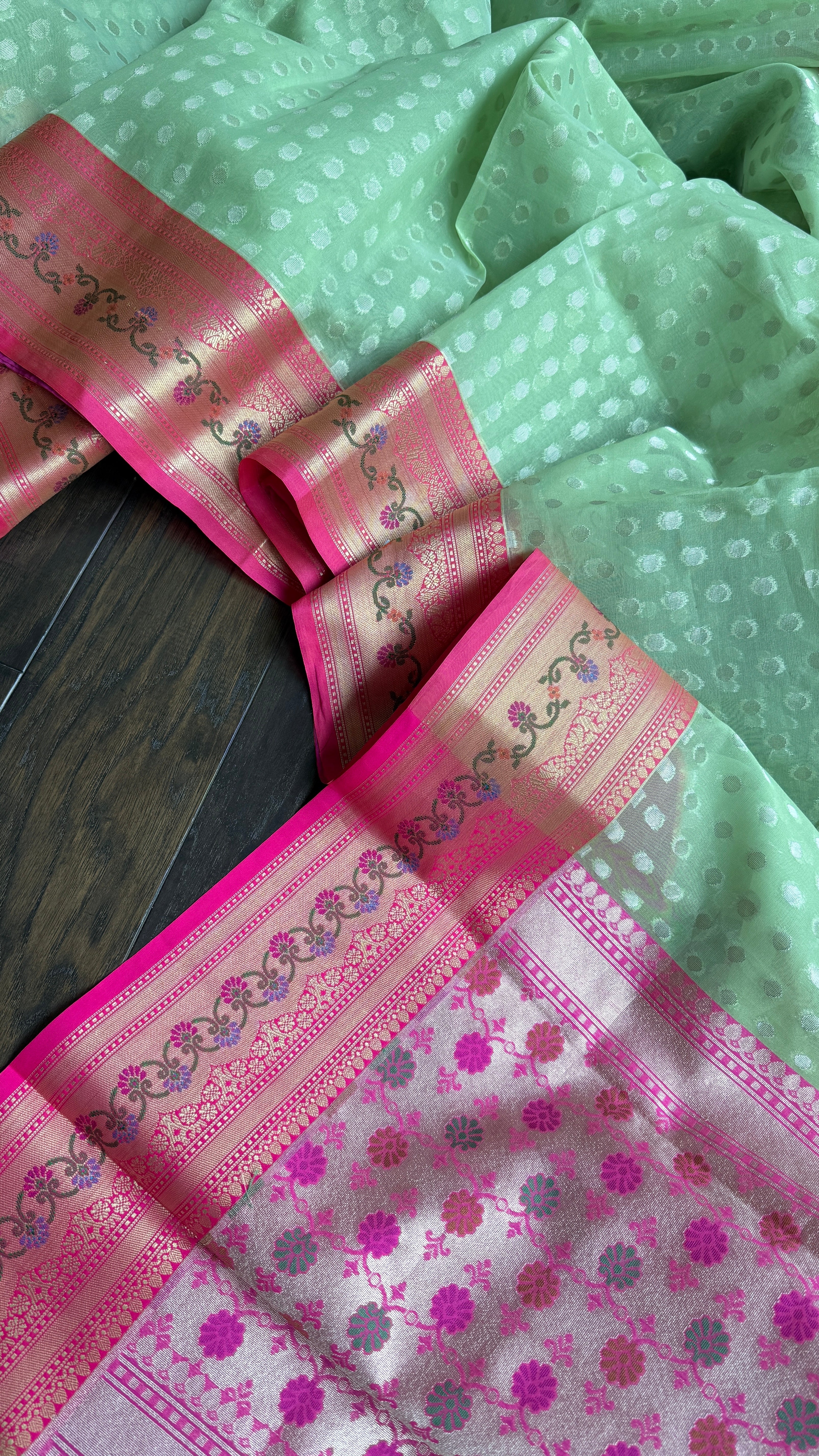 Kora Silk Banaras Chanderi - Pista  Green Paithani