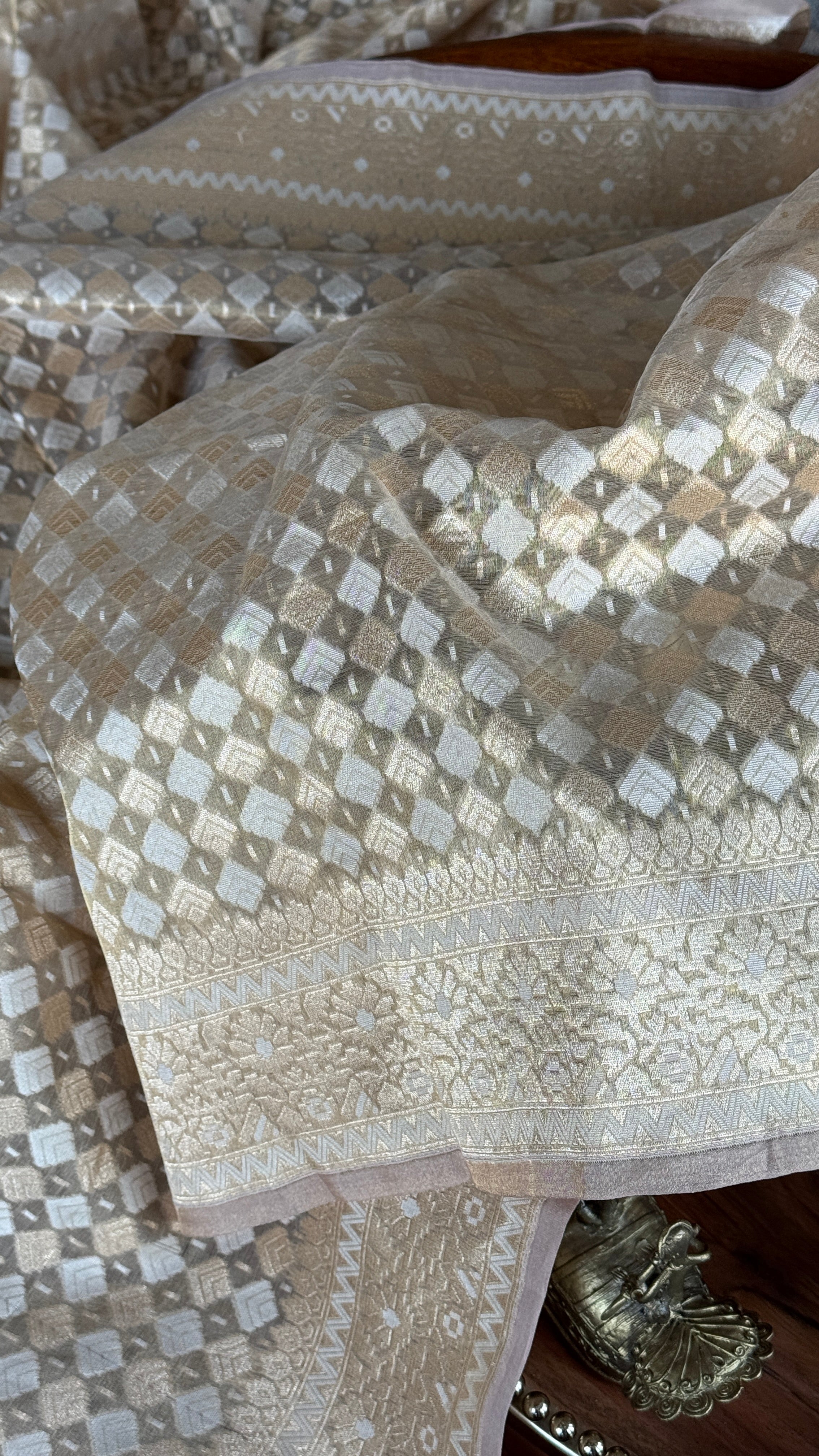 Pure Tissue Kora Silk Jamdaani Banarasi - Golden Beige Antique Zari