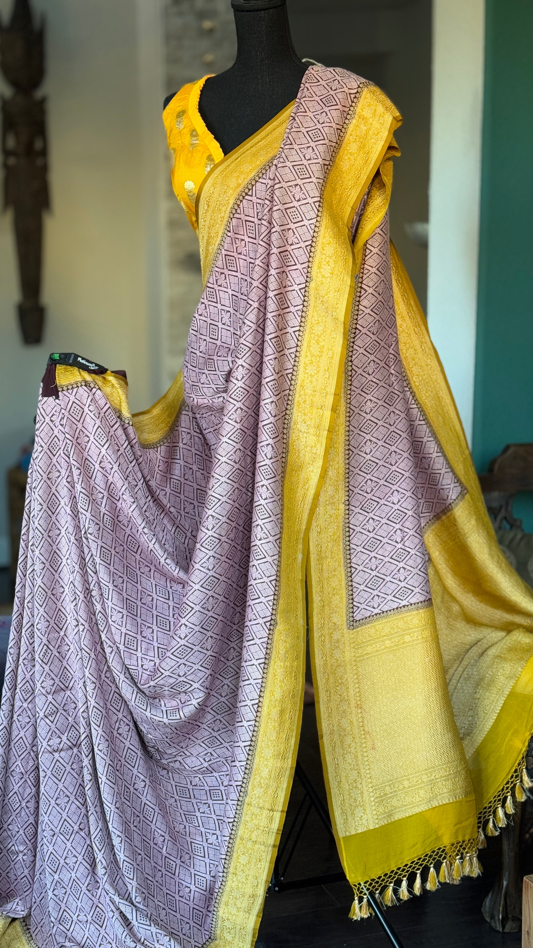 Khaddi Georgette Tanchui Banarasi - Burgungy Ochre