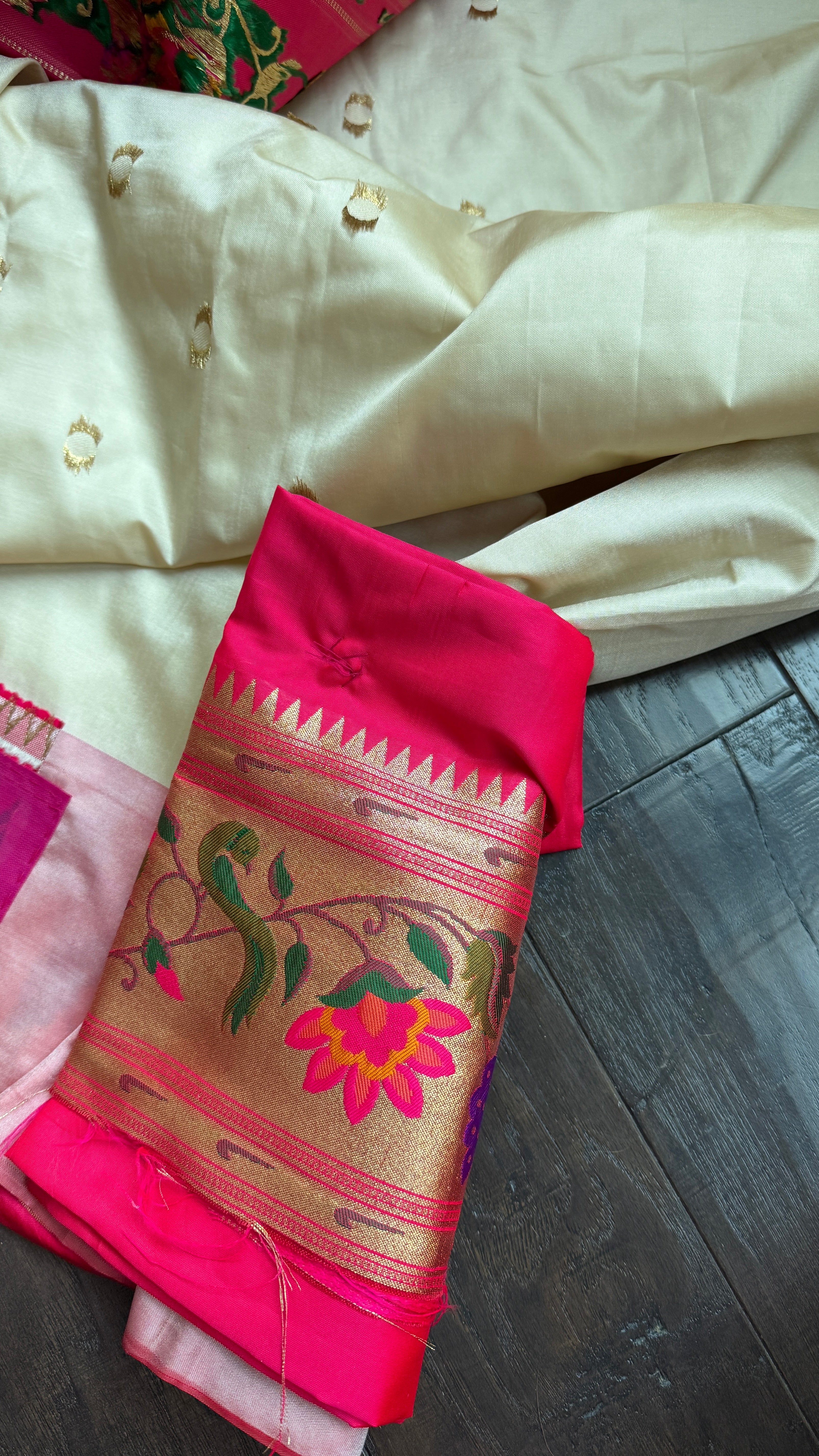 Pure Silk Paithani Single Munia - Cream Red Woven