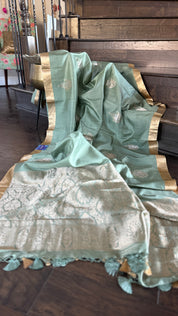 Pure Katan Silk Borderless Banarasi - Dark Green Red Kadhua