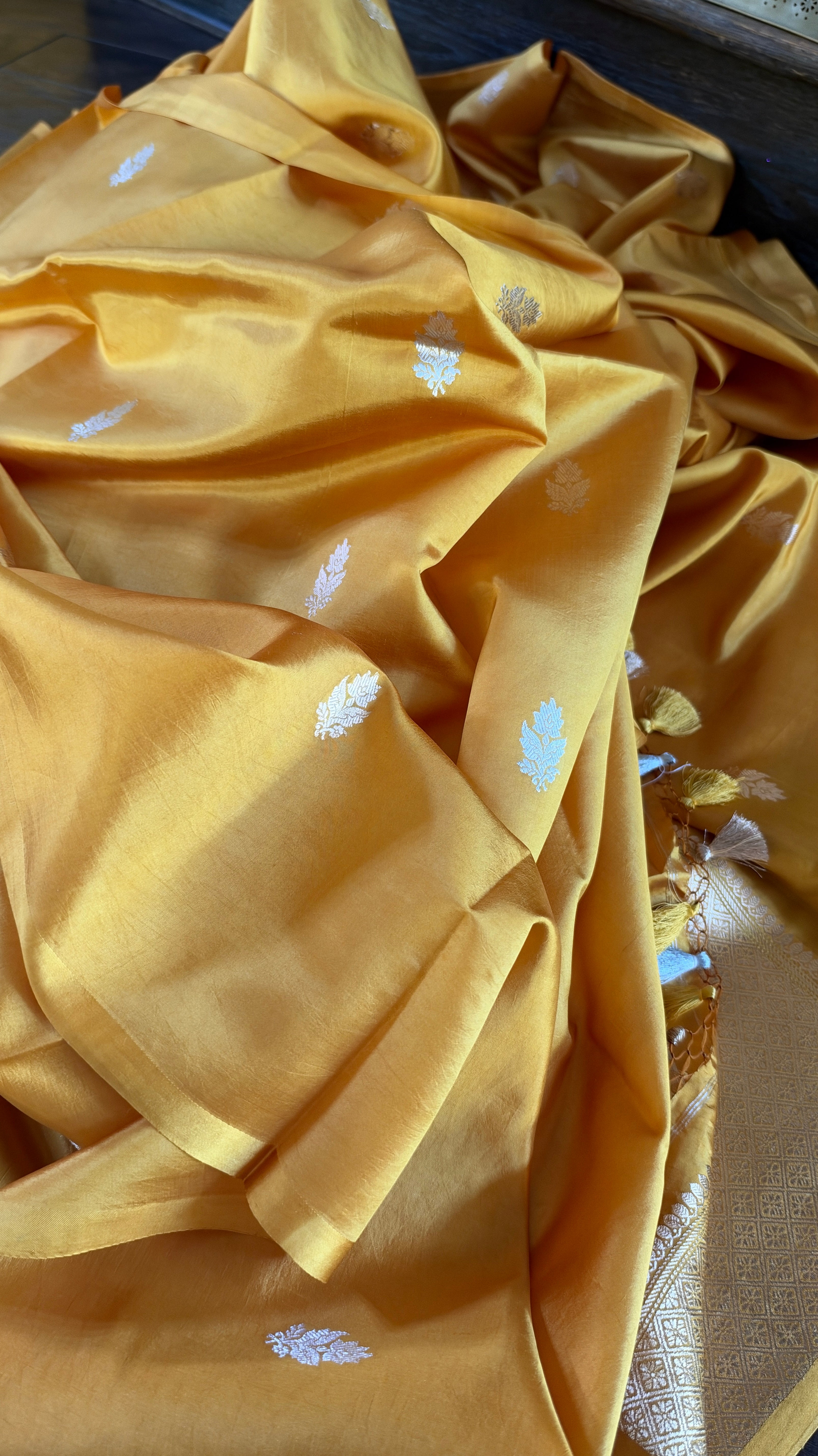 Pure Silk Banarasi Khadhua - Yellow Golden Zari