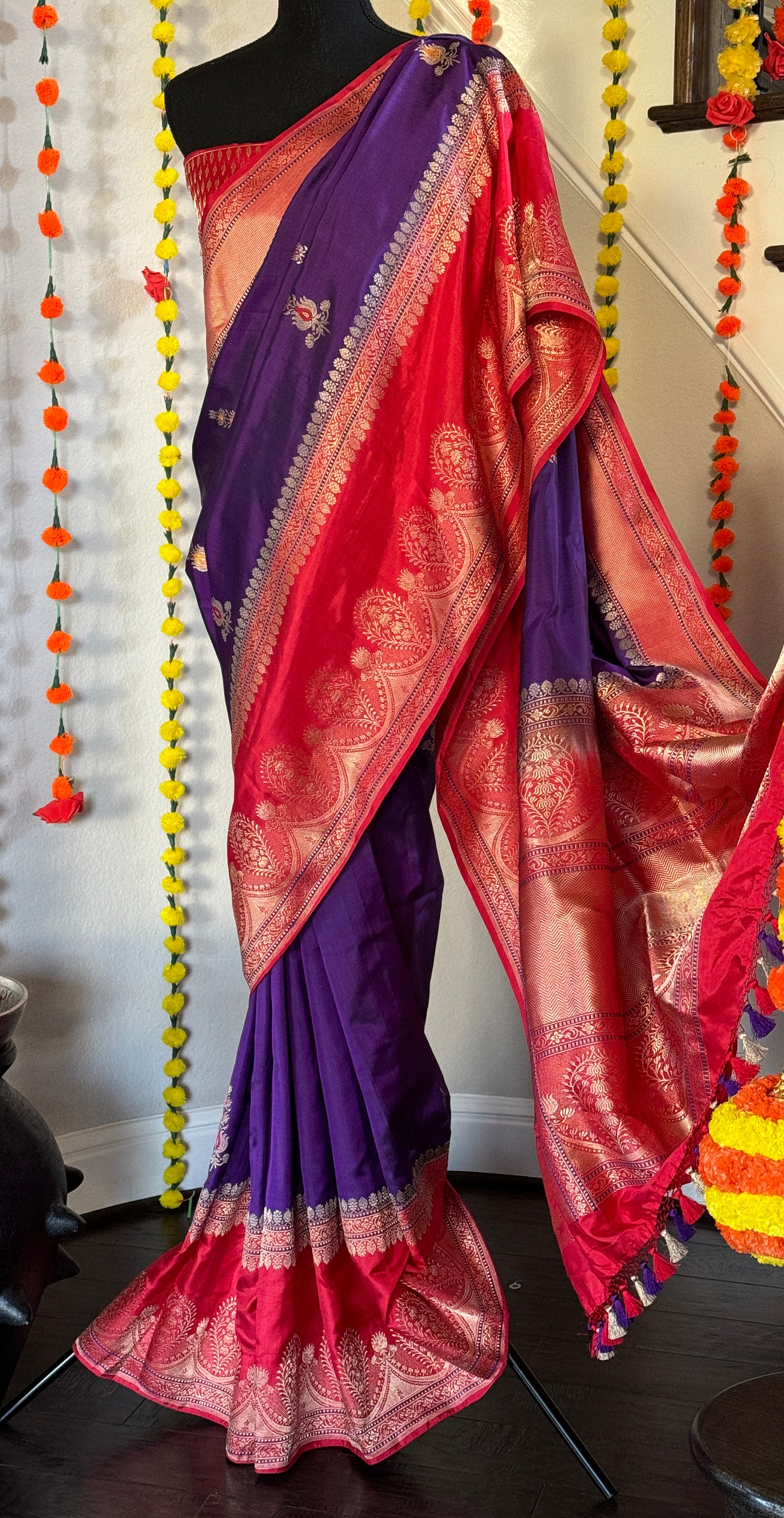 Pure Silk Katan Banarasi- Ourple Red Blue Kadhua