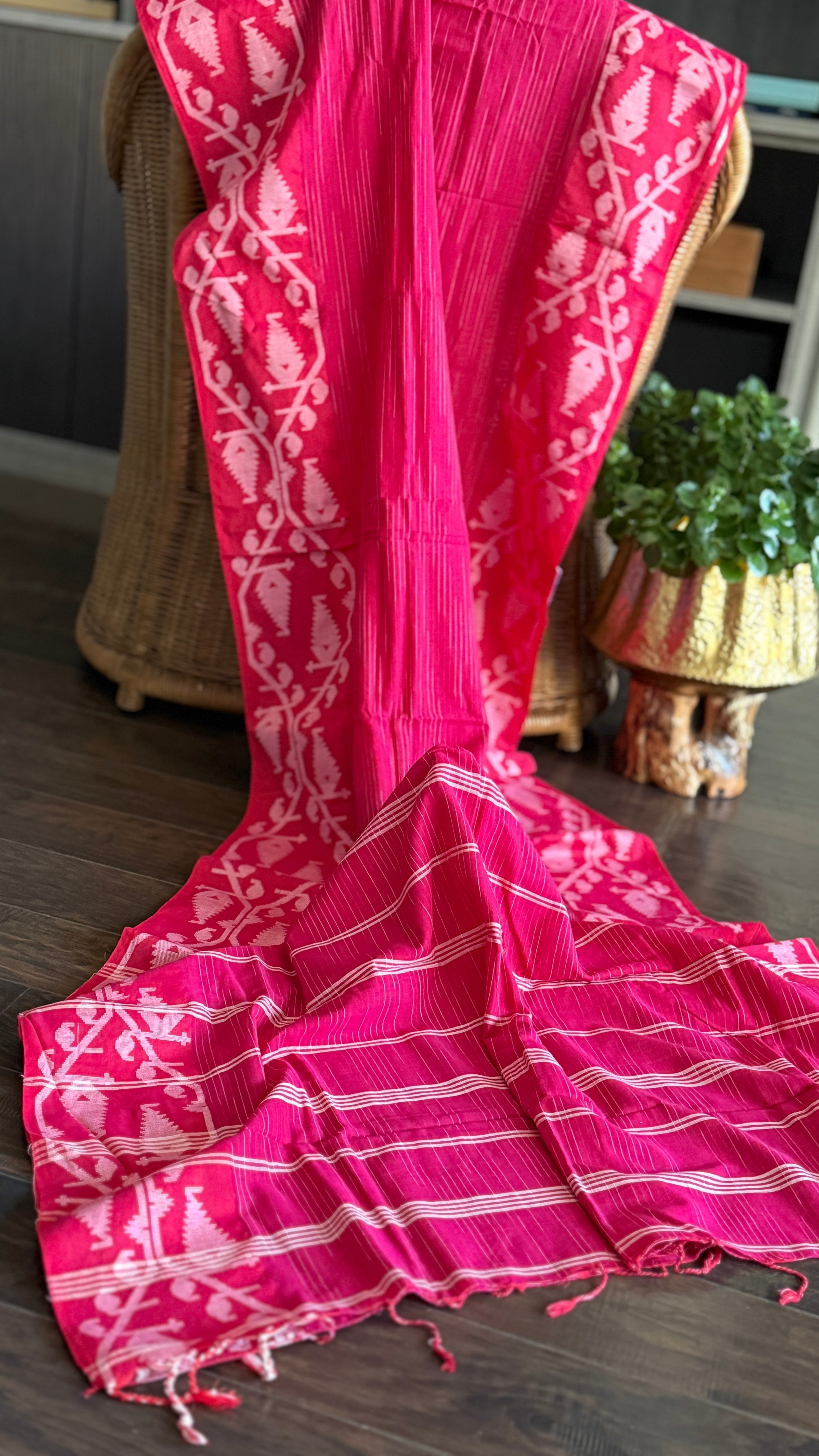 Khadi Cotton Jamdaani Soft - Pink White Woven