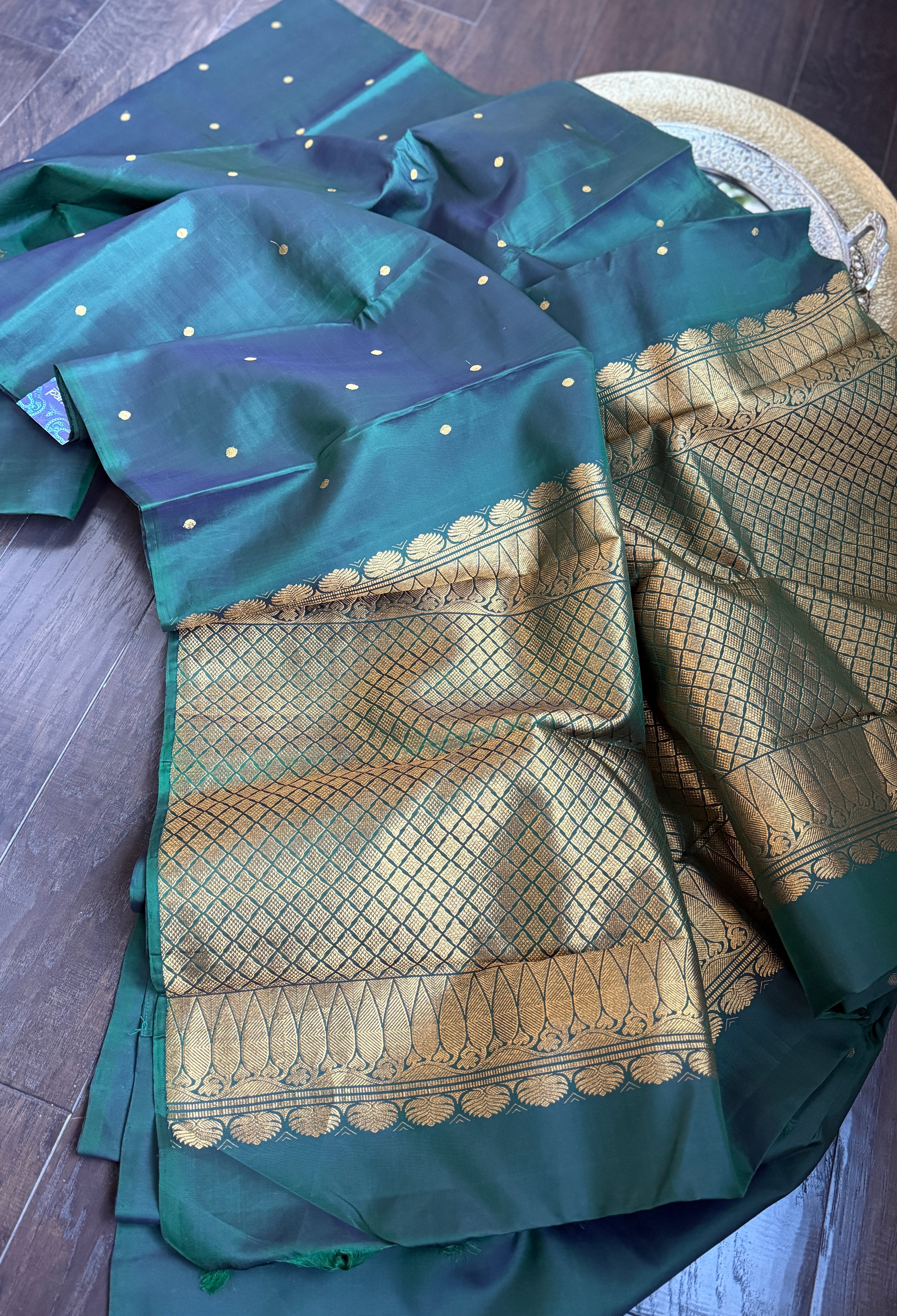 Pure Silk Kanjivaram - Dark Green Borderless