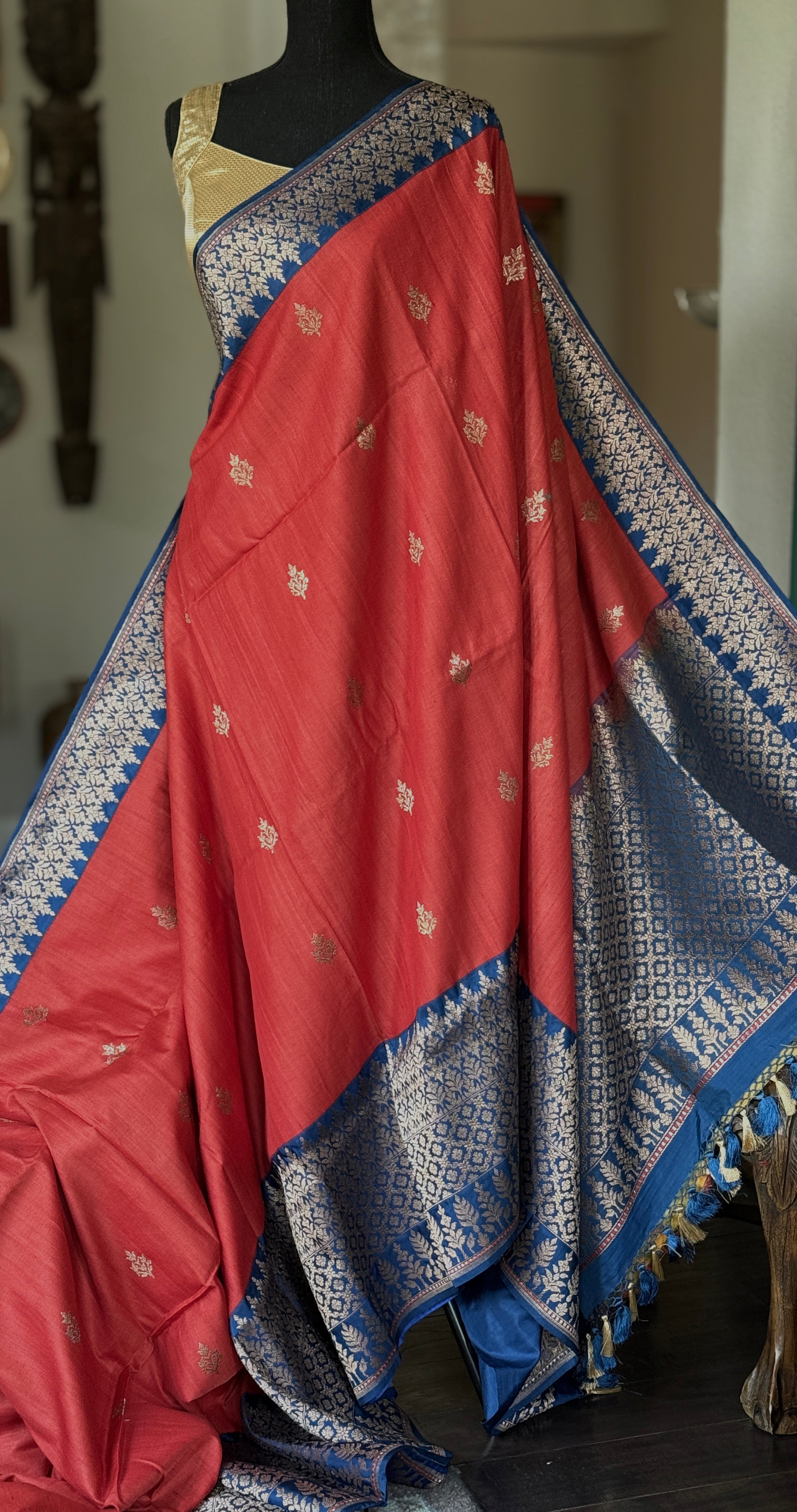 Pure Tassur Silk Banarasi - Red Blue