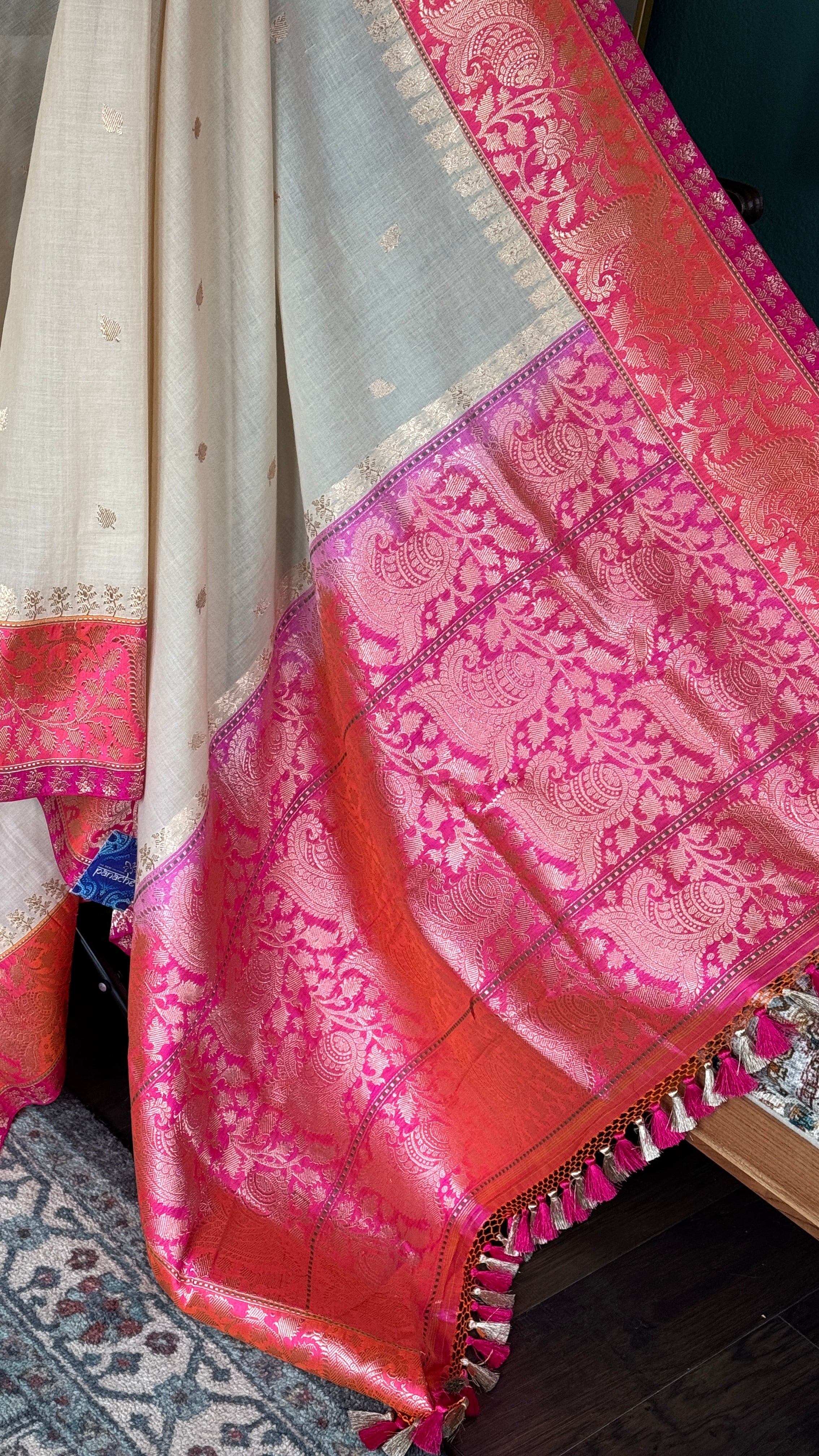 Pure Iktara Malmal Cotton by Silk Banarasi - Beige Pink Orange Kadhua