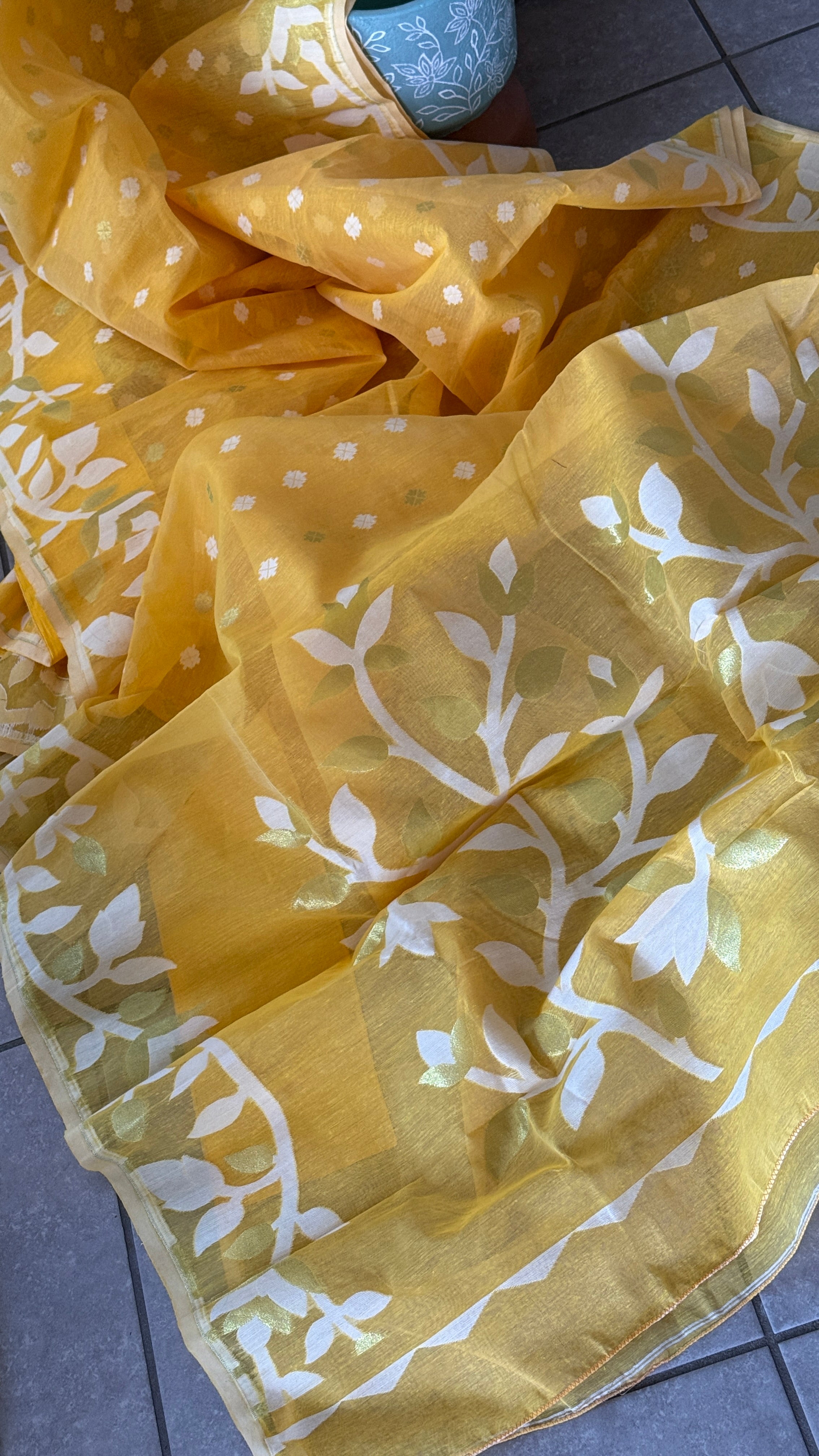 Cotton Jamdaani  - Yellow Gold Zari