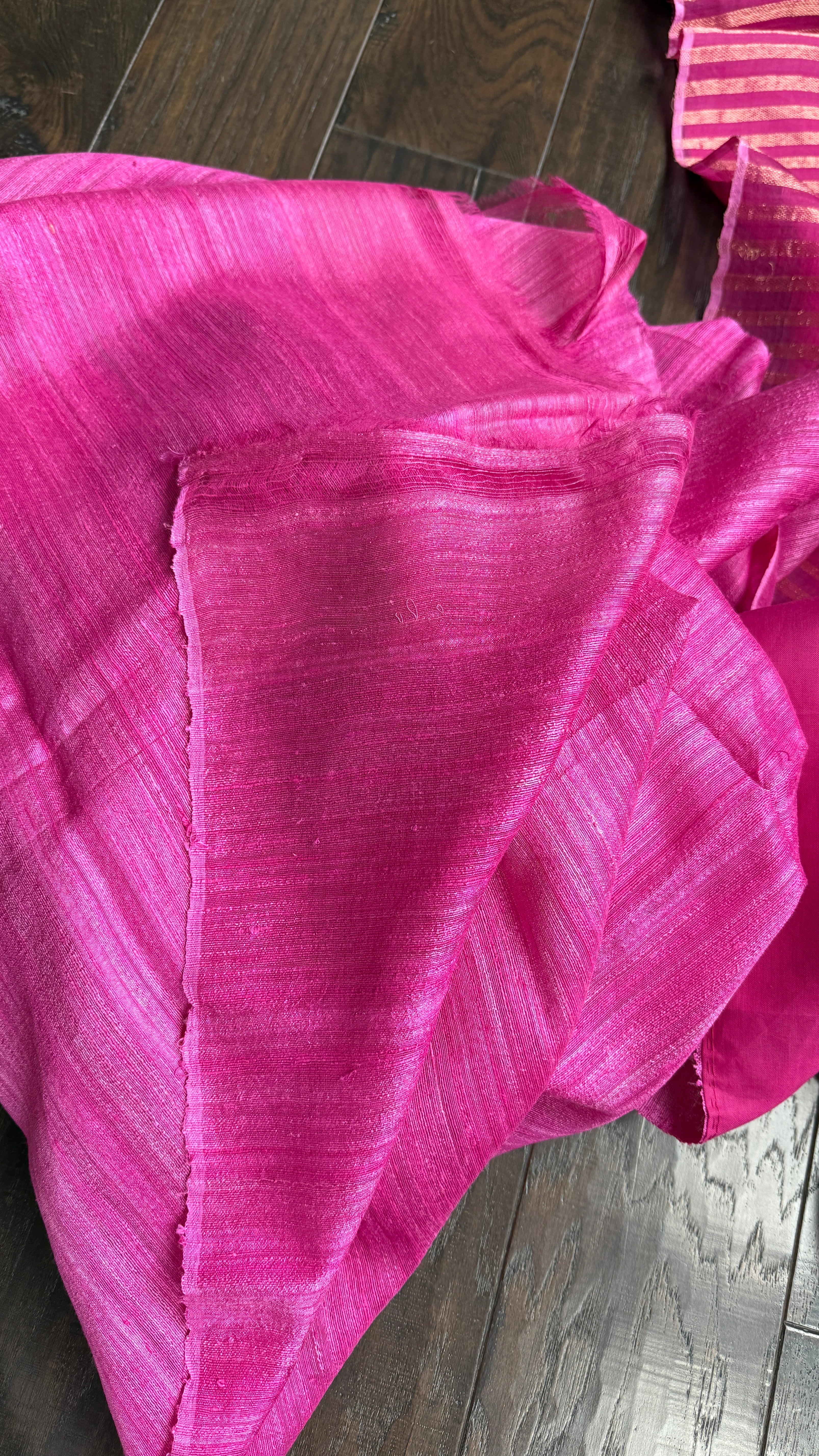 Matka Silk Muslin - Pink Half and Half Design