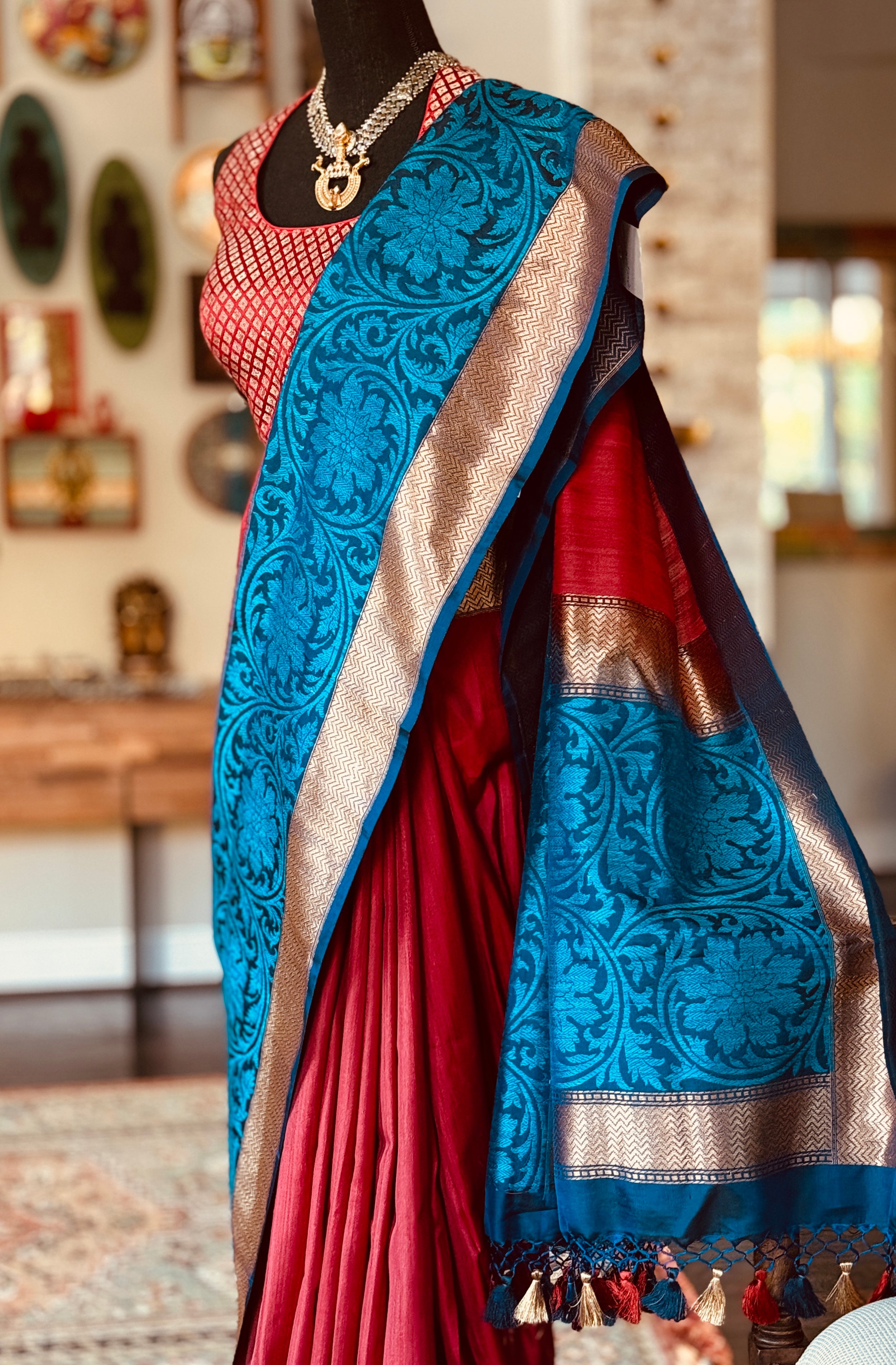 Tussar Silk Banarasi - Red Blue Kadwa