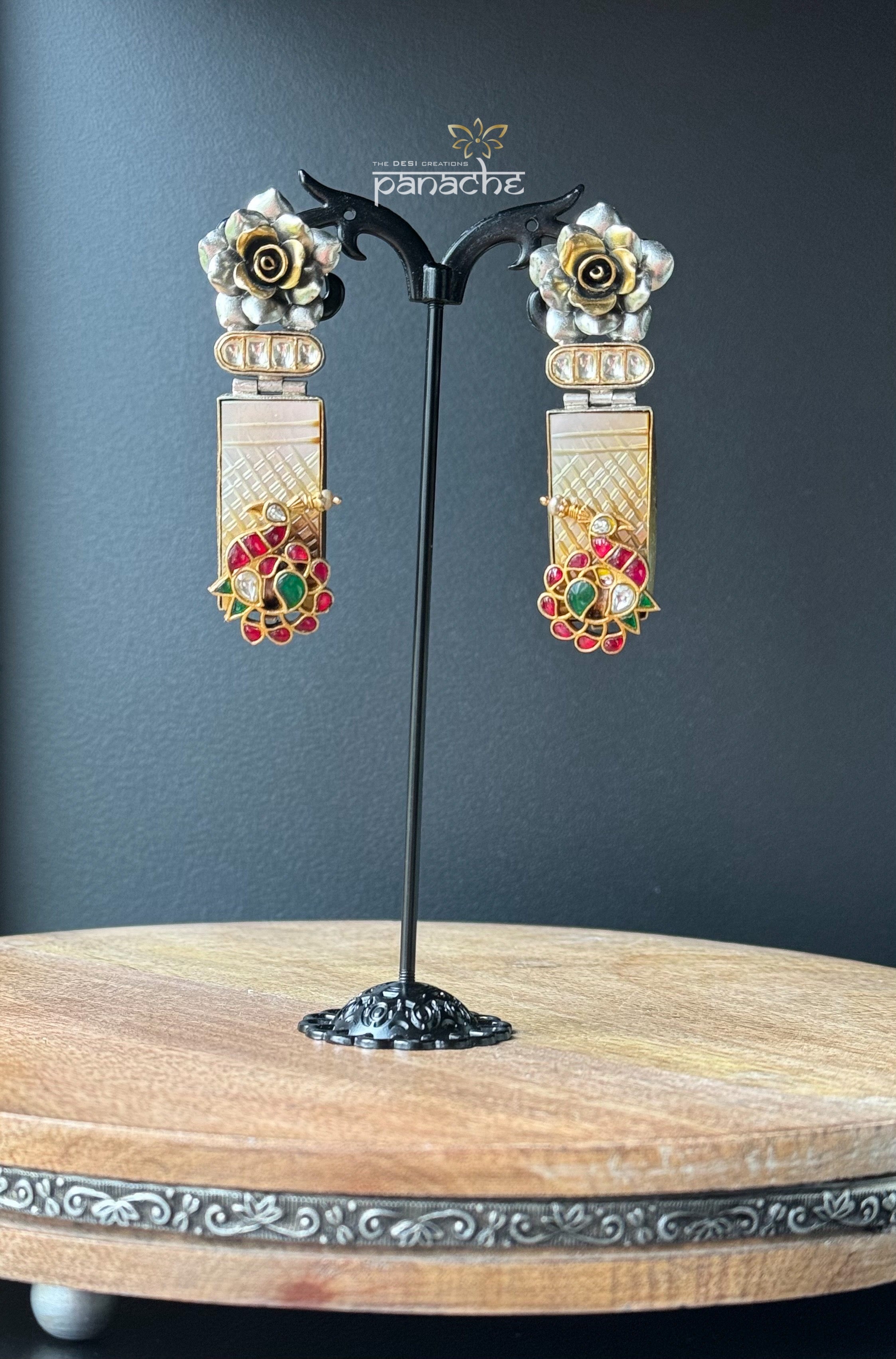 Earring 925 Silver- Mother of Pearl Gold Tone Peacock