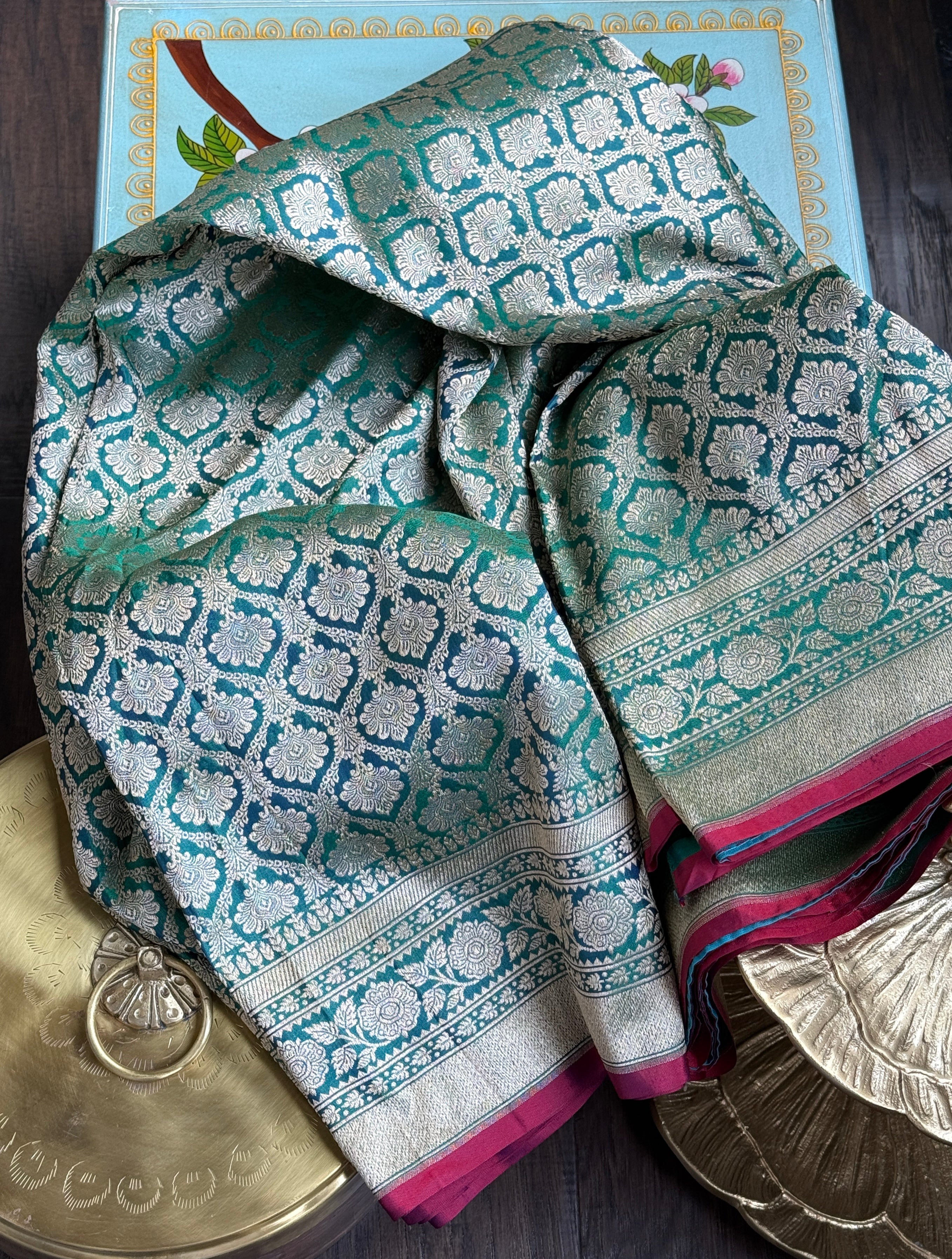 Pure Silk Katan Banarasi- Peocock Green Dual Shaded
