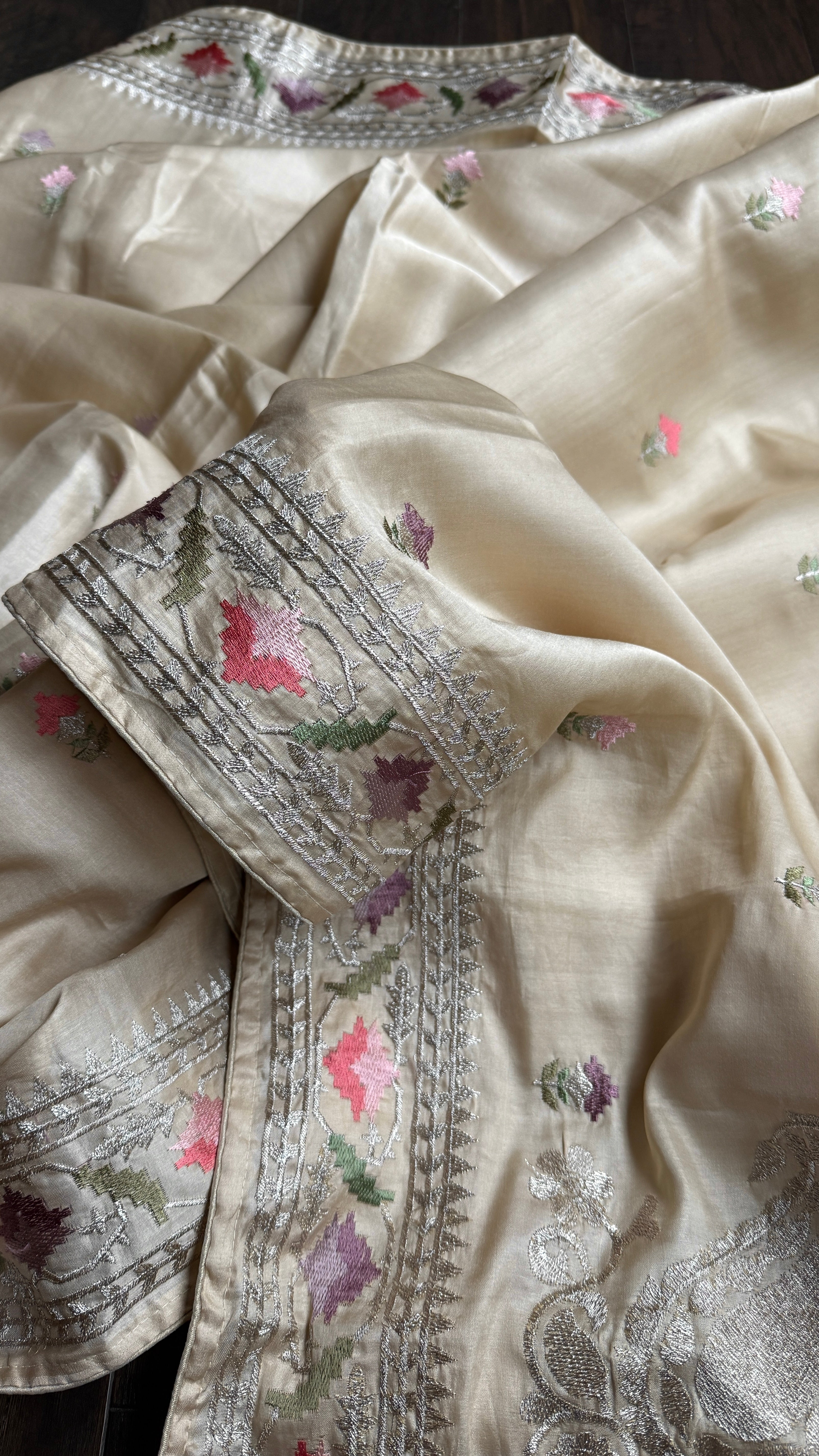 Designer Soft Silk Paithani - Beige Embroidered