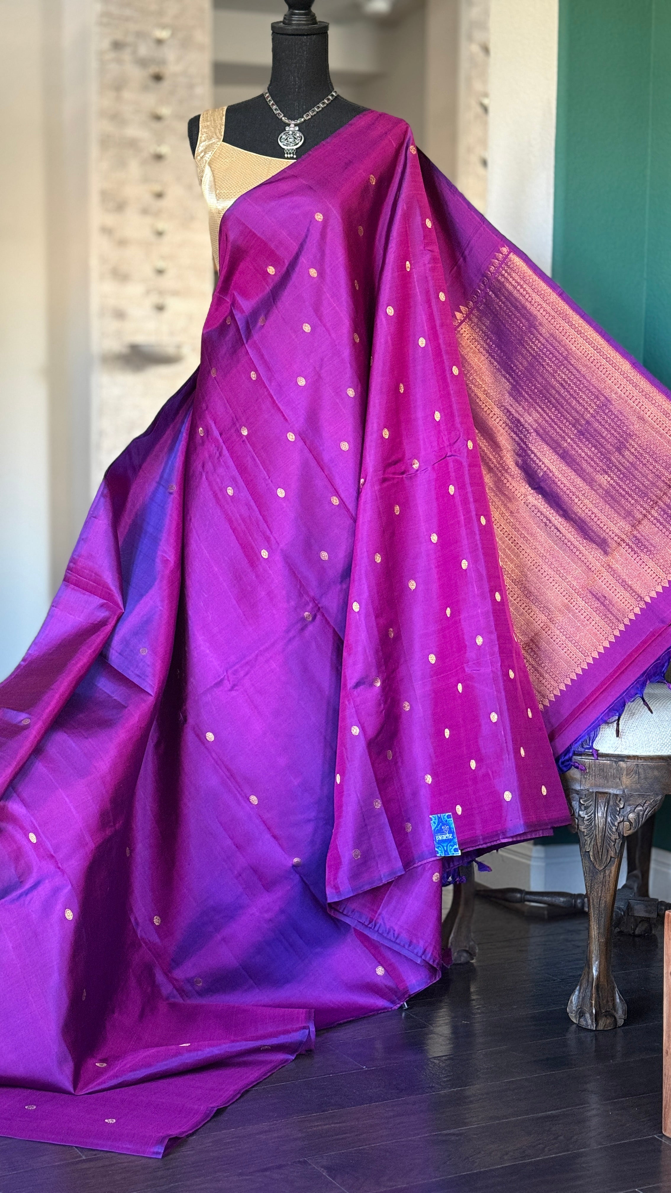 Pure Silk Kanjivaram - Magenta Borderless