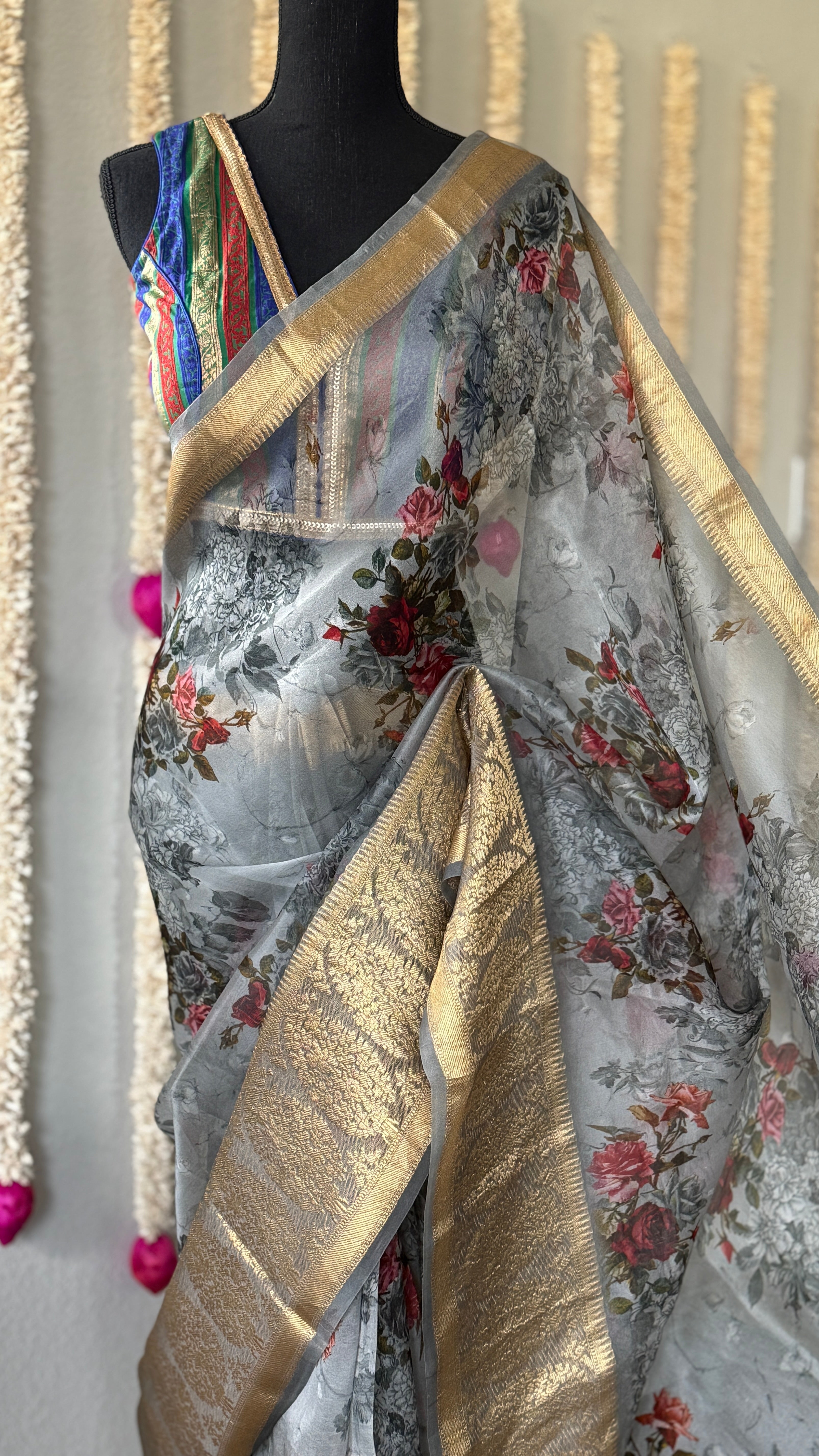Organza Banarasi Floral - Light Grey Kadwa
