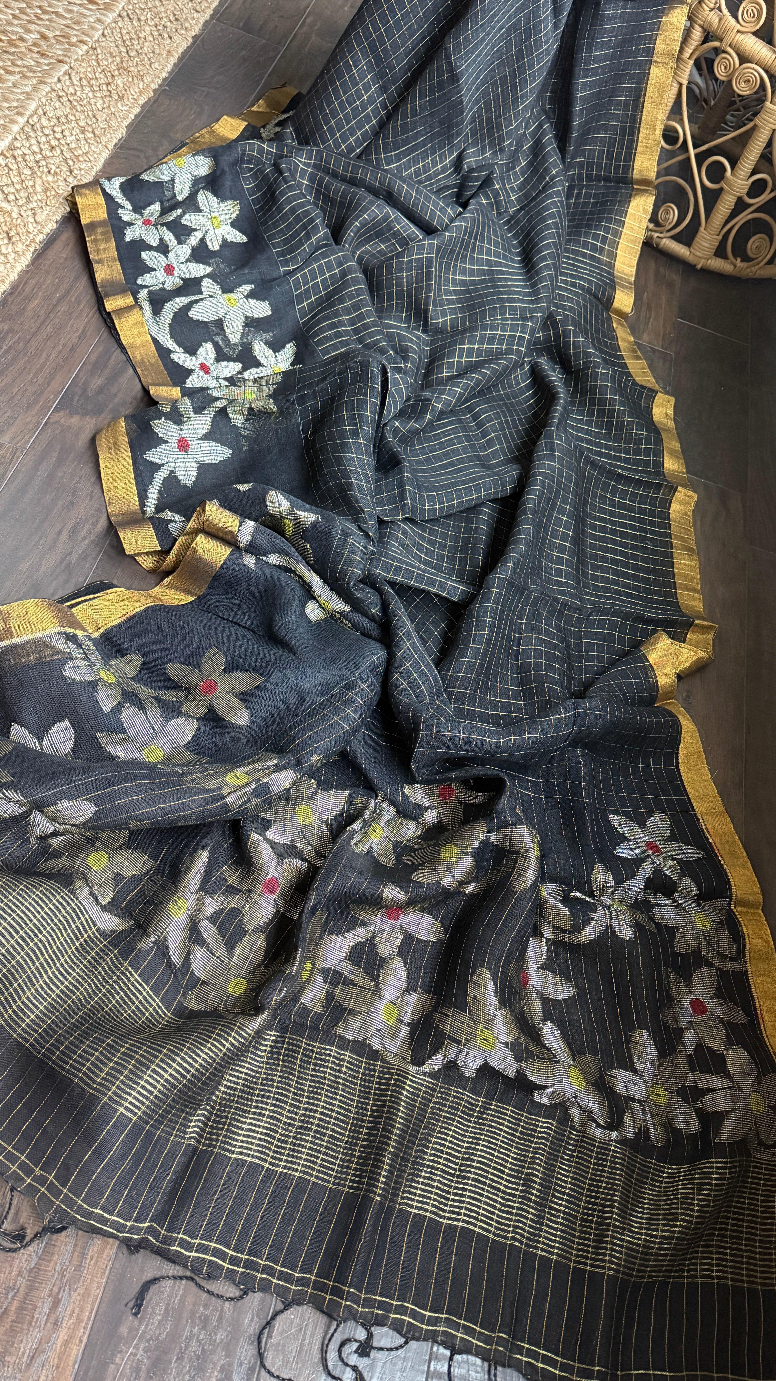 Linen Jamdaani - Black Zari Checkered