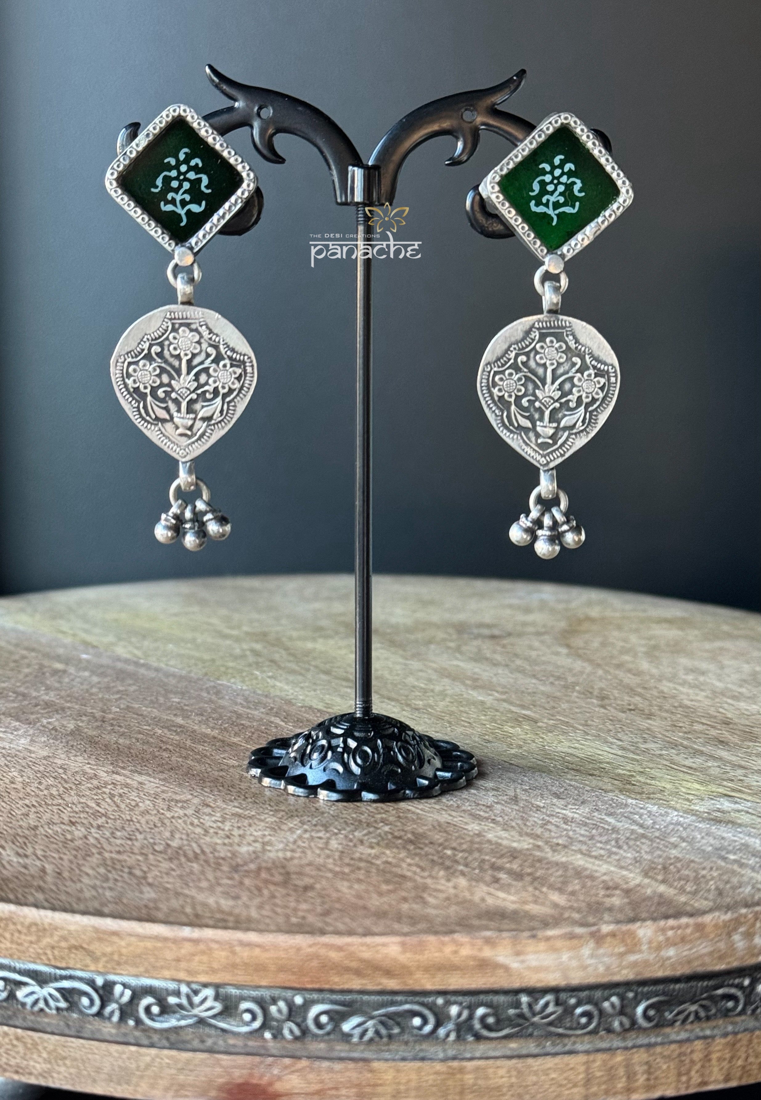 Earring 925 Silver- Lapis Stud