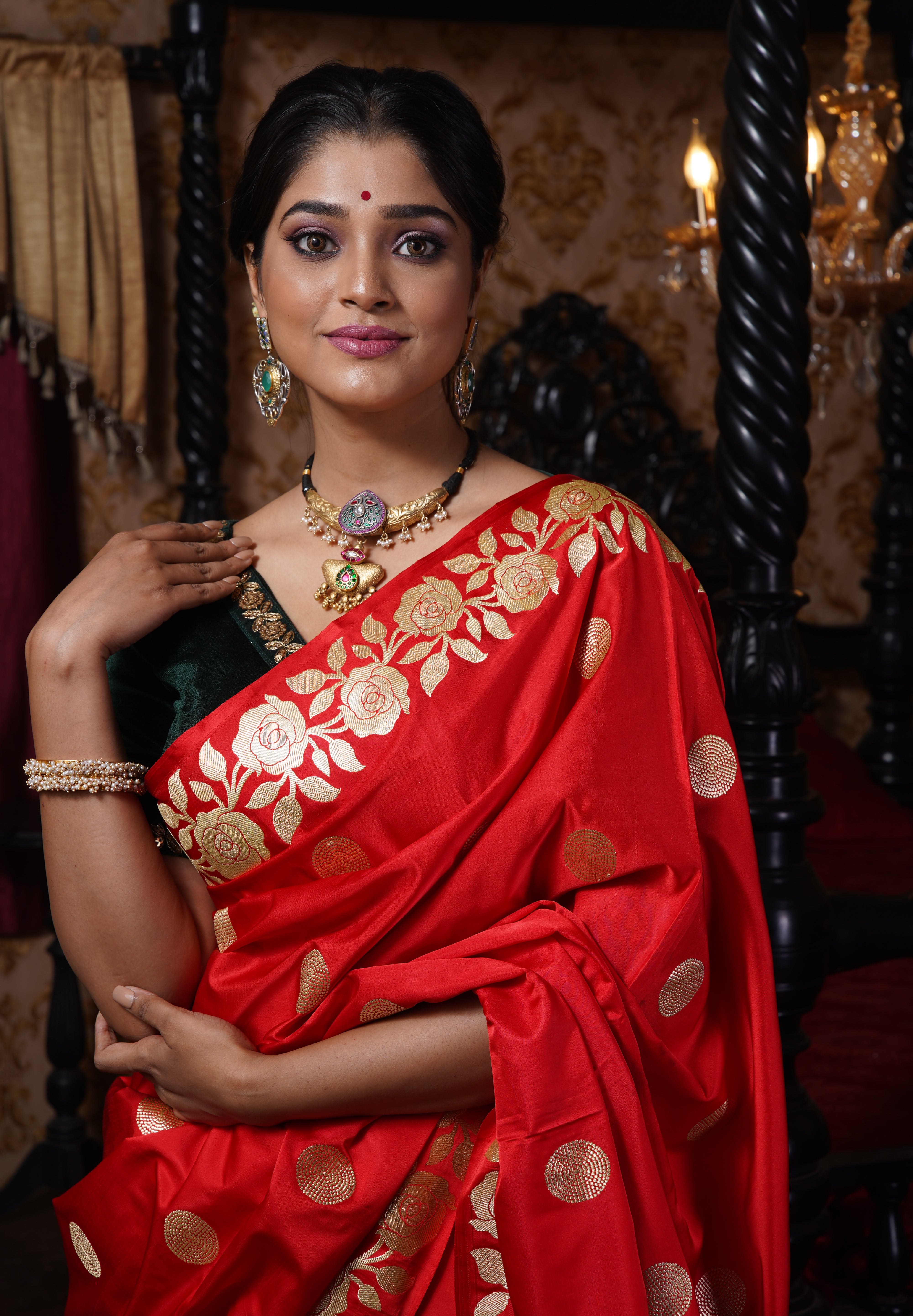 Pure Silk Mashru Banarasi- Red Kadhua