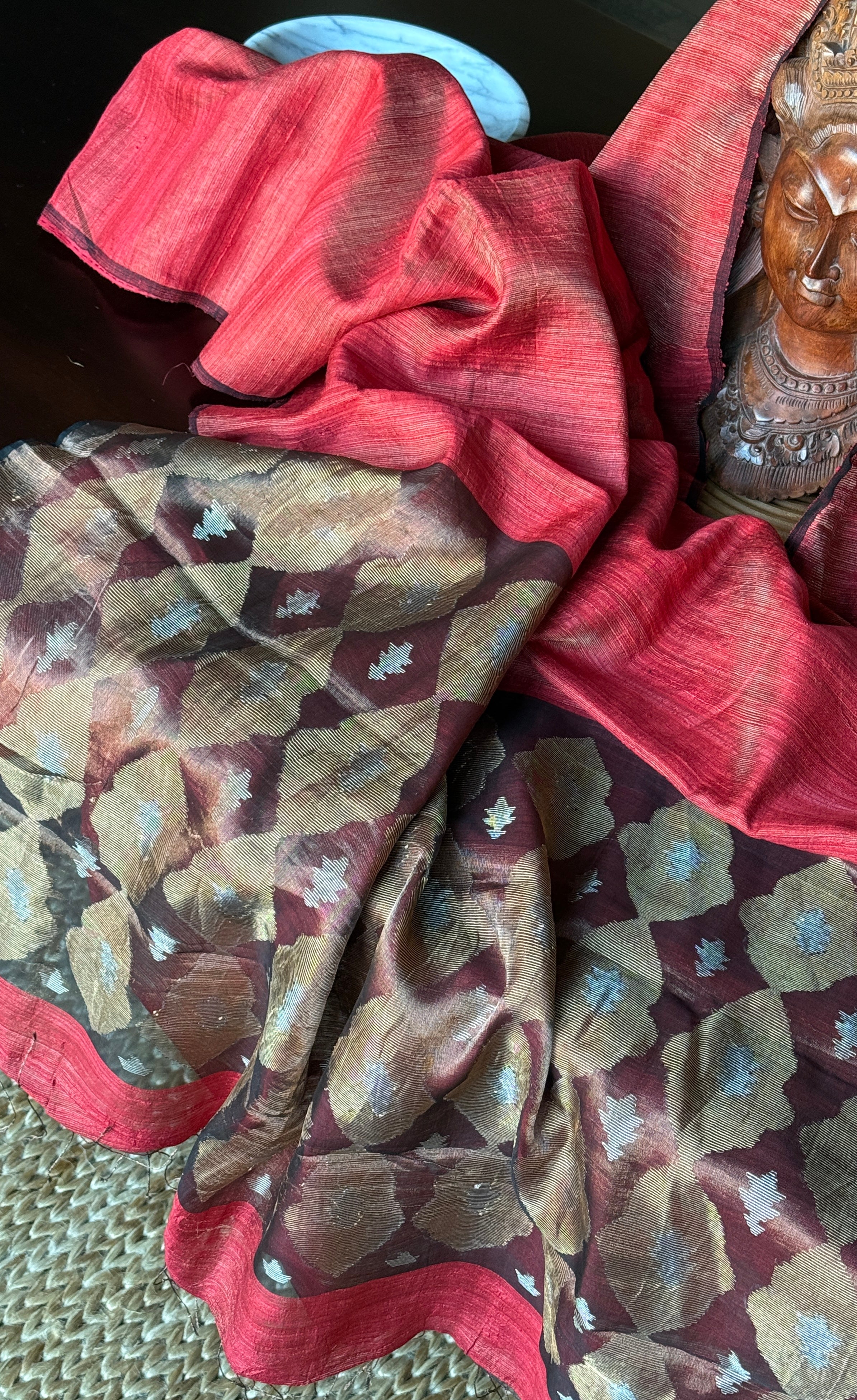 Pure Matka Silk - Red Muslin Jamdaani Palla