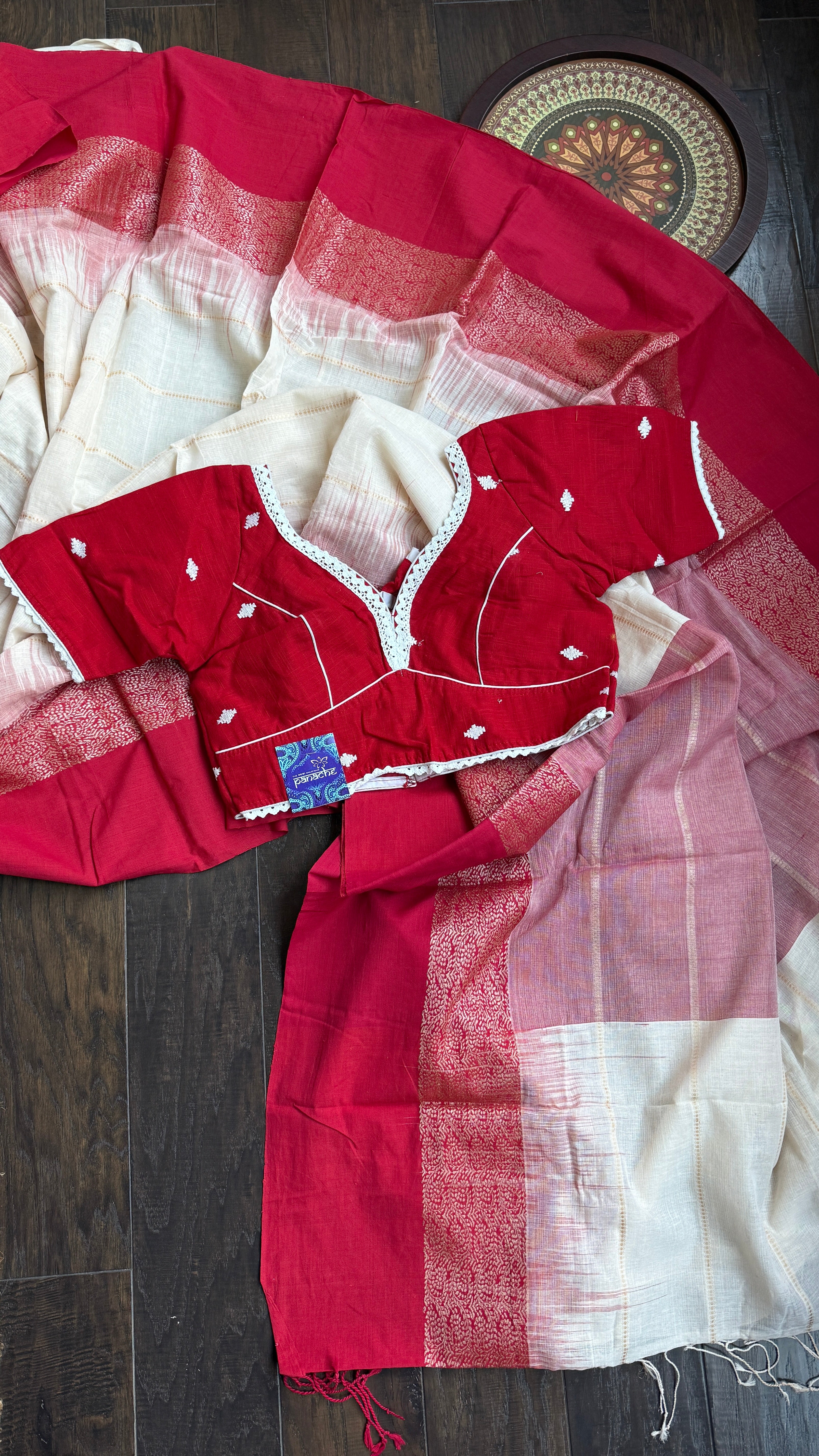 Pure Khadi Cotton Jamdani Handwoven - Off White Red Zari