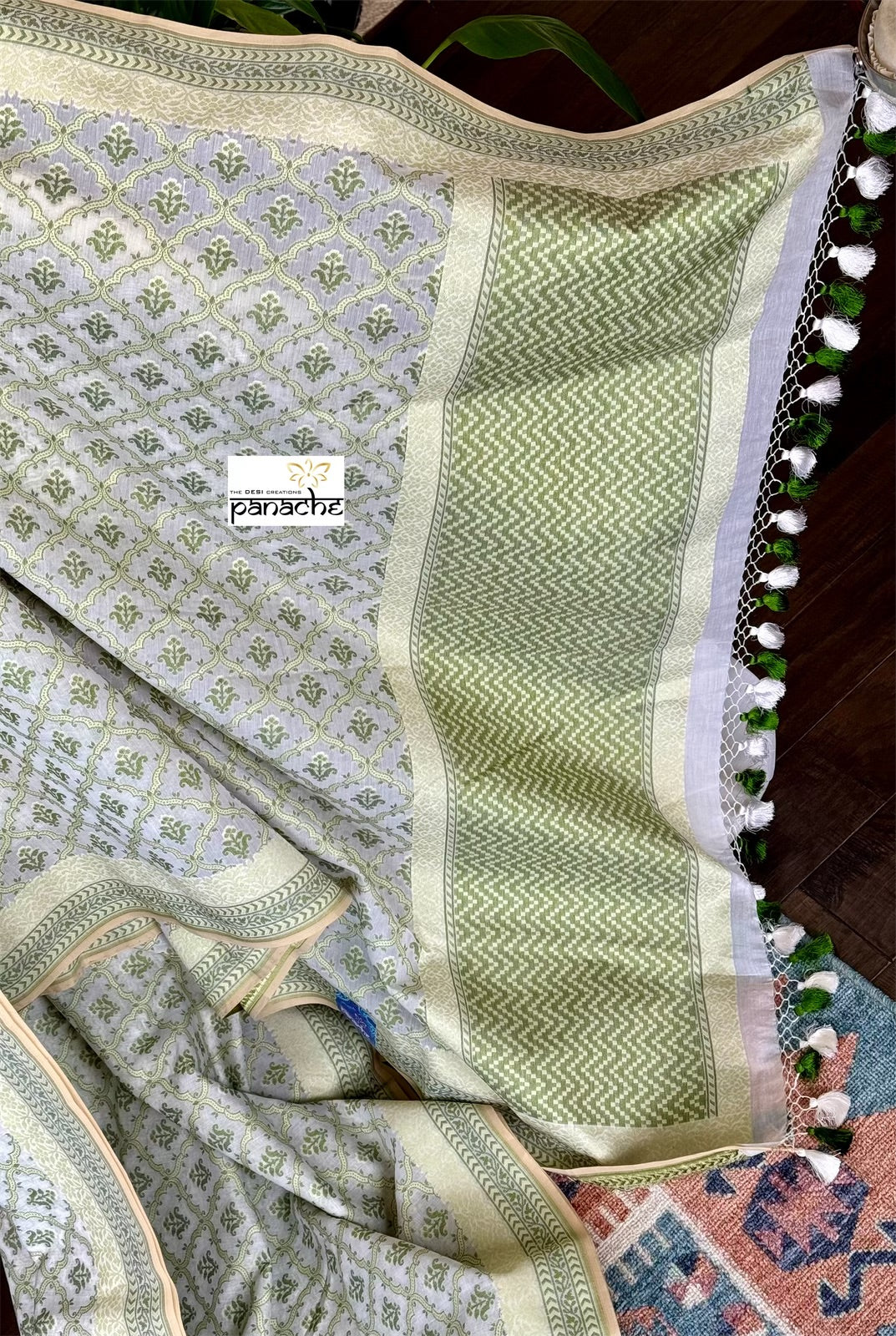 Kora Cotton Banarasi - Offwhite Green