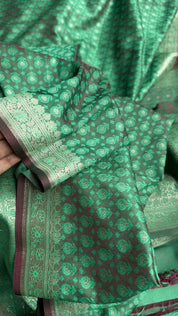 Soft Silk Banarasi - Green Maroon Dual Shaded Woven