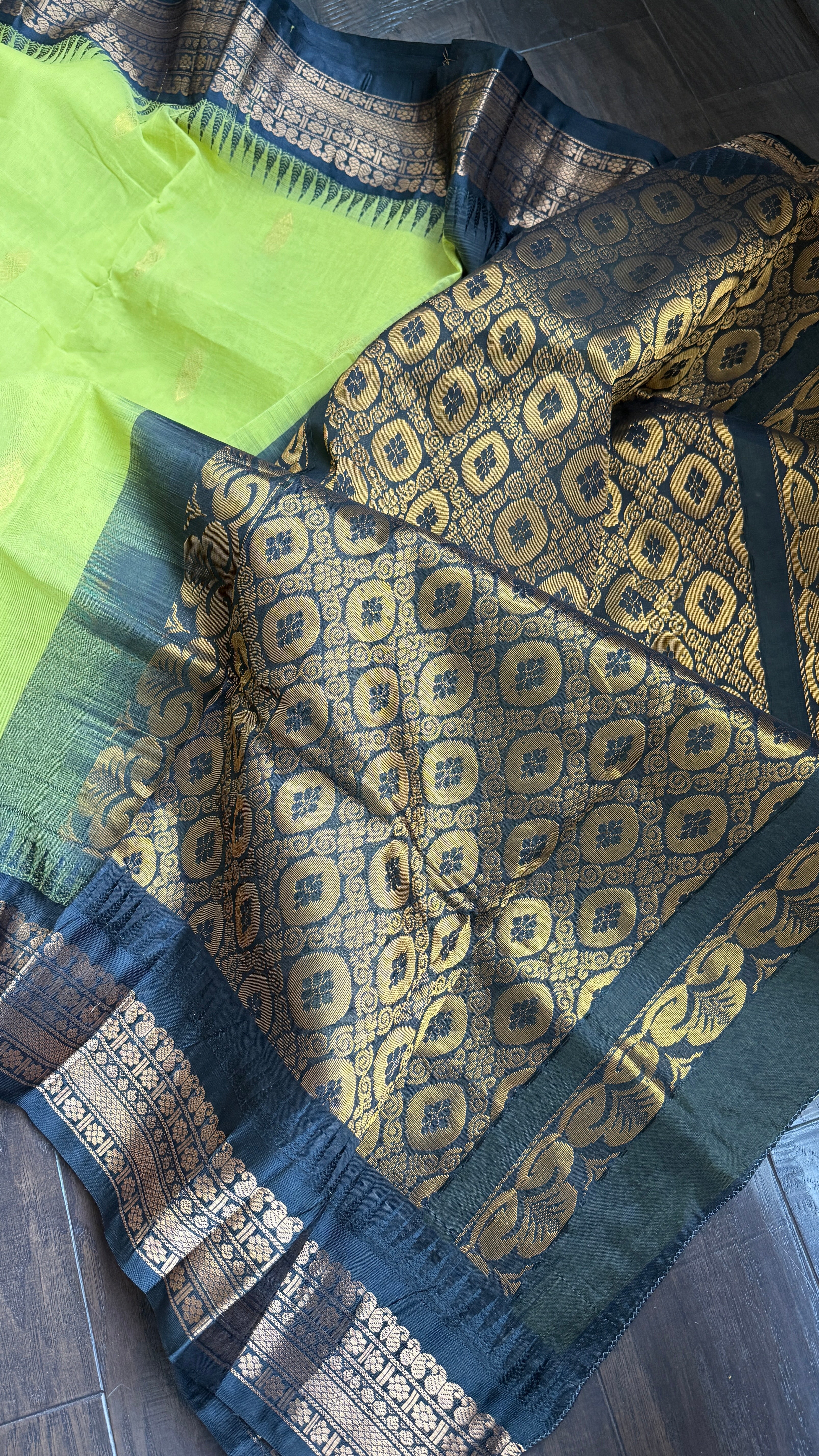 Cotton Gadwal - Lime Green Black