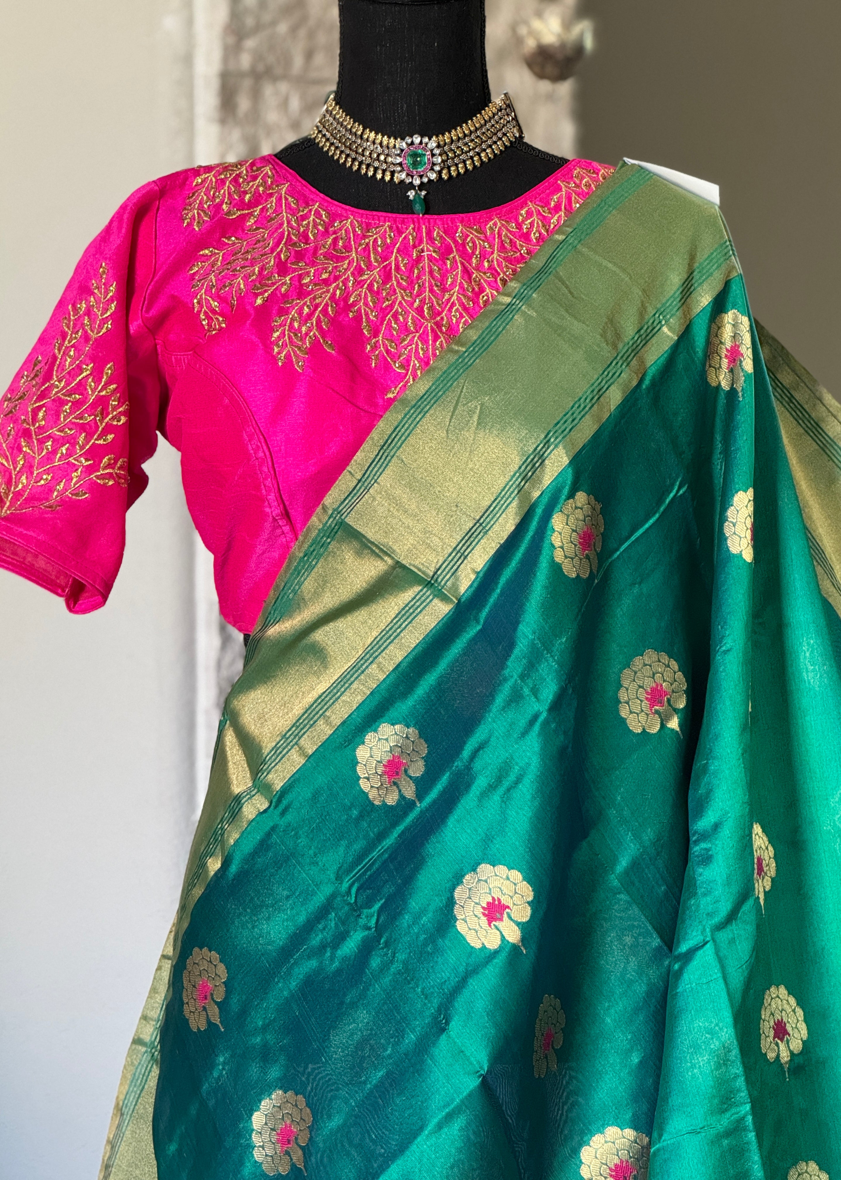 Pure Chanderi Silk - Green Eknaliya Woven Meenakari