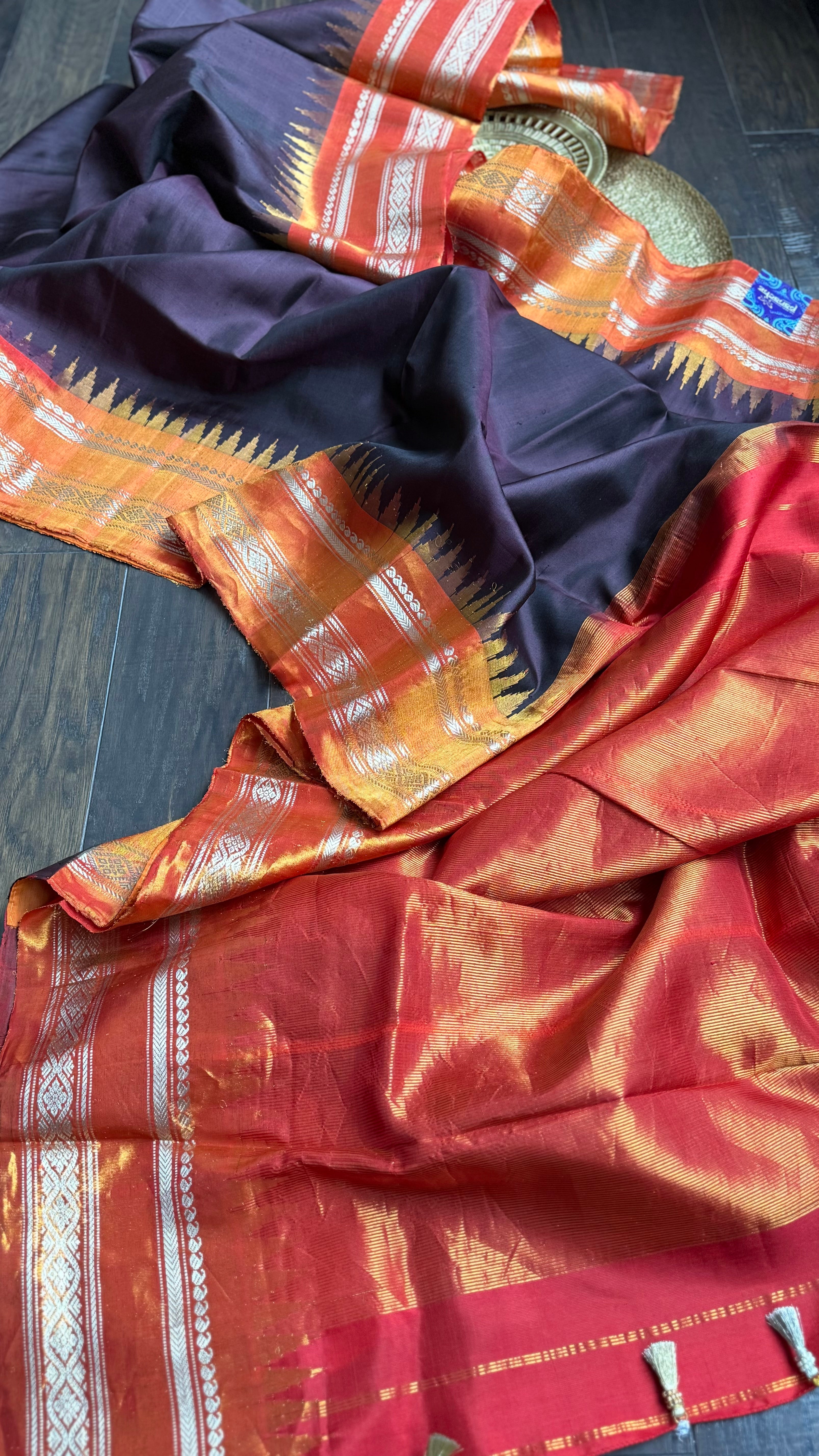 Pure Silk Kuttu Gadwal - Dark Chocolate Brown Orange