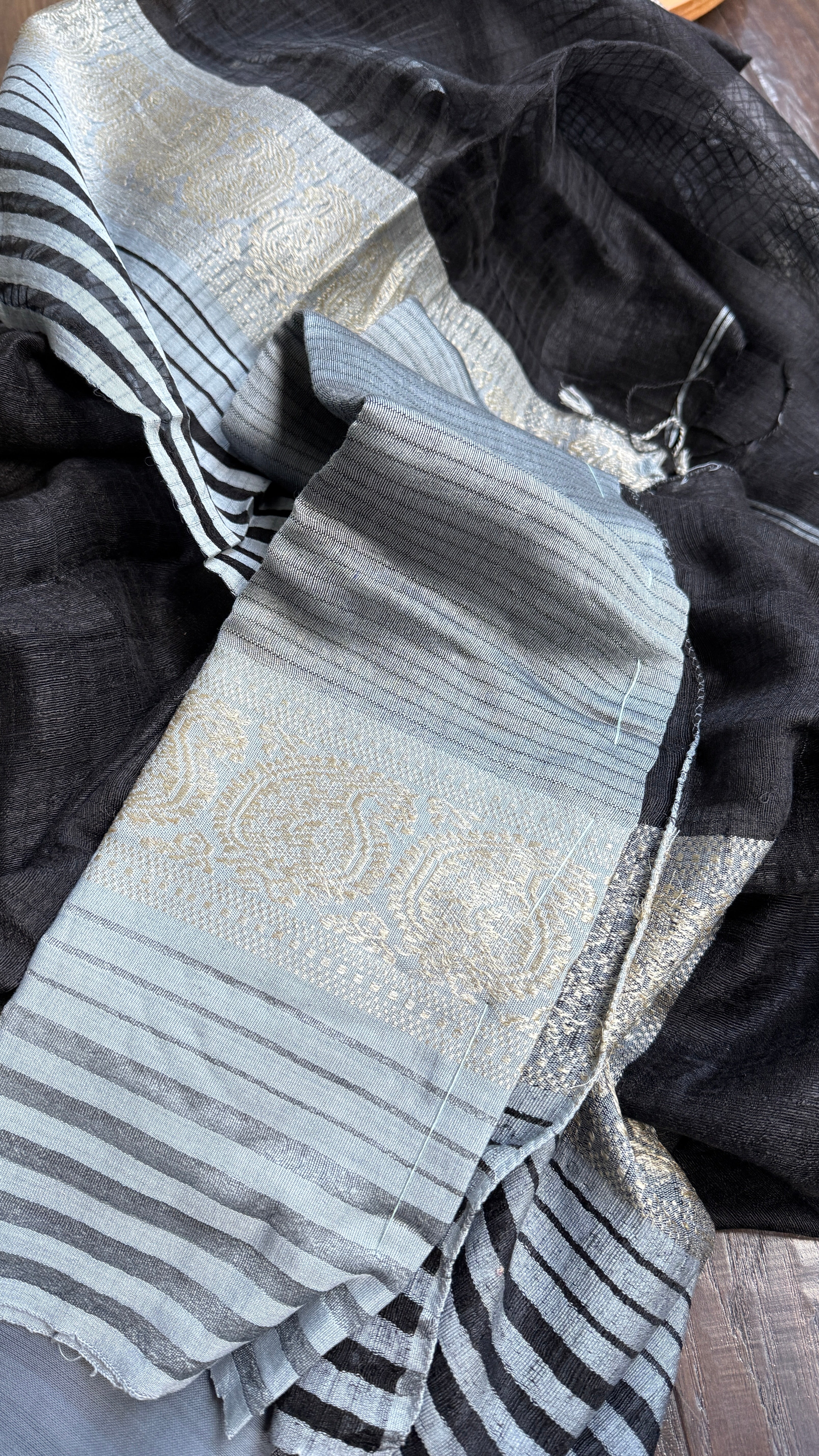 Pure Matka Silk Handwoven - Black Grey