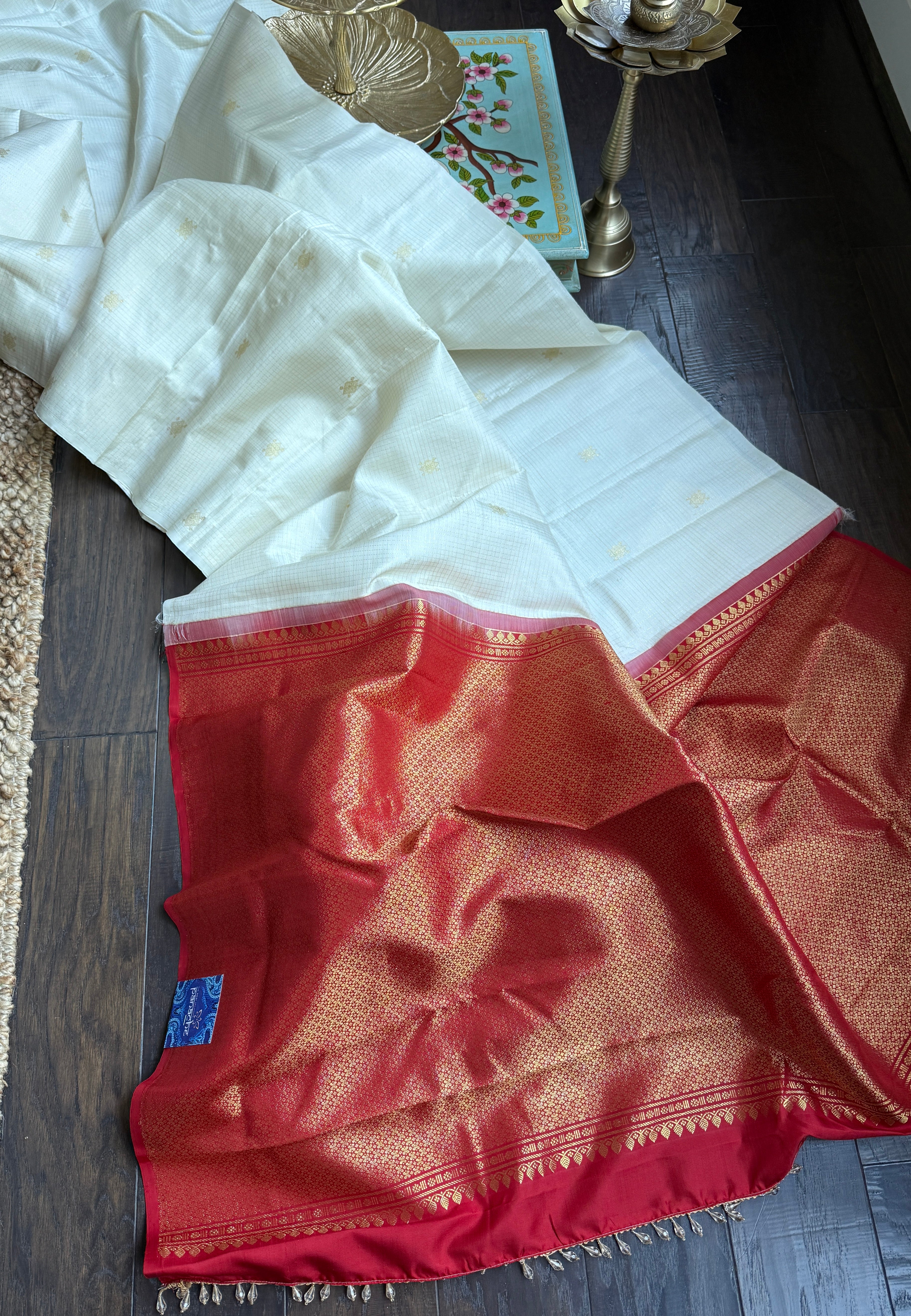 Pure Silk Borderless Kanjivaram - Off White Red Woven