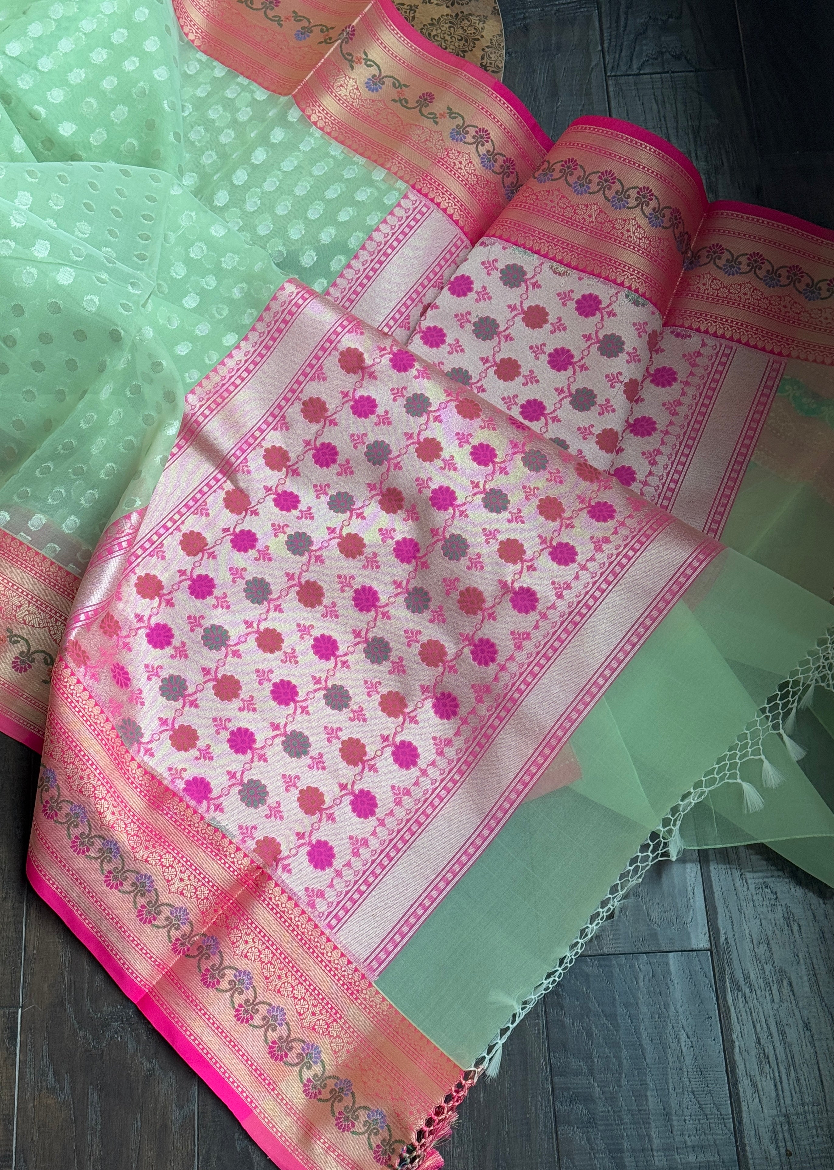 Kora Silk Banaras Chanderi - Pista  Green Paithani