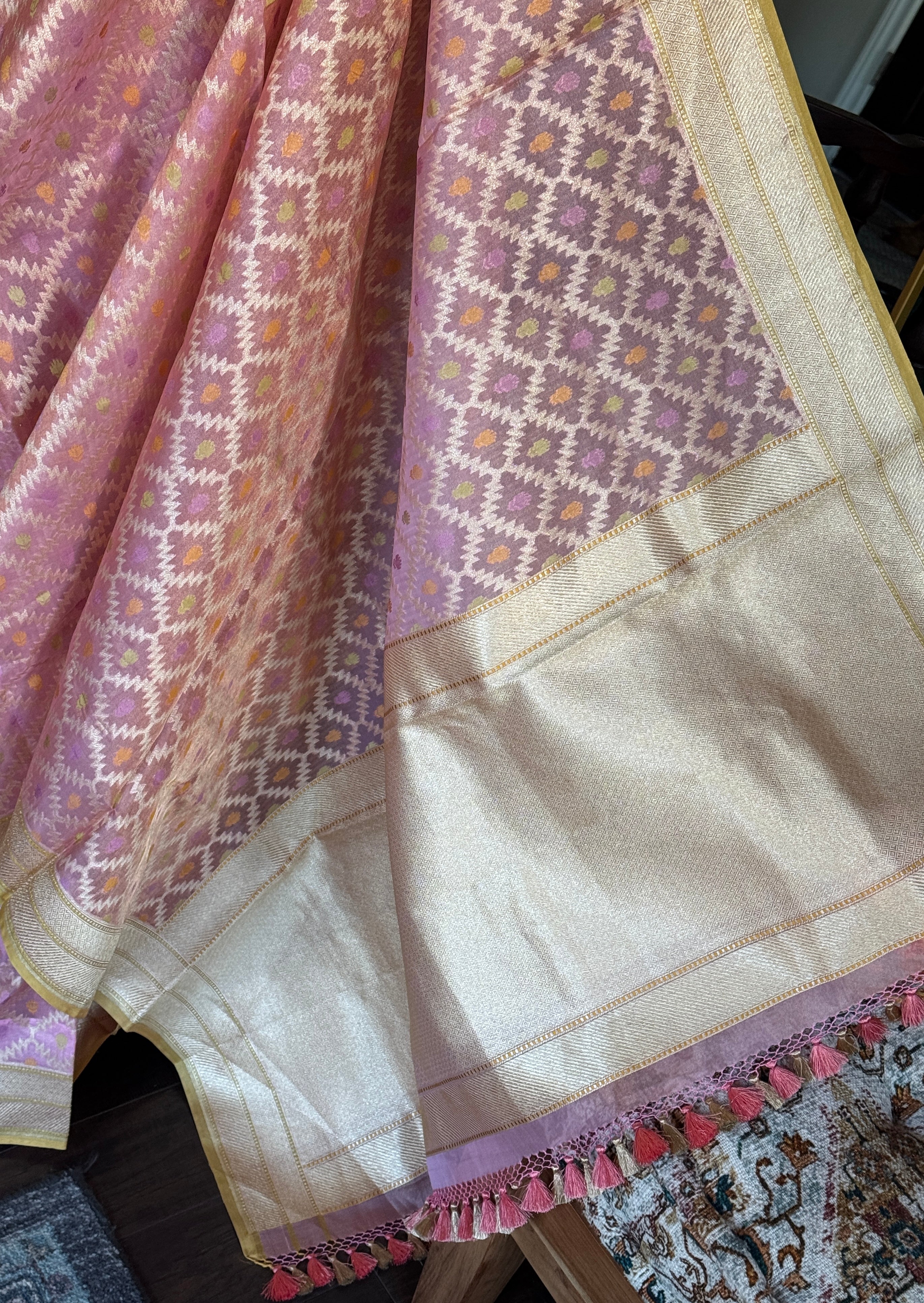 Pure Tissue Kora Silk Jamdaani Banarasi - Pink Golden Antique Zari