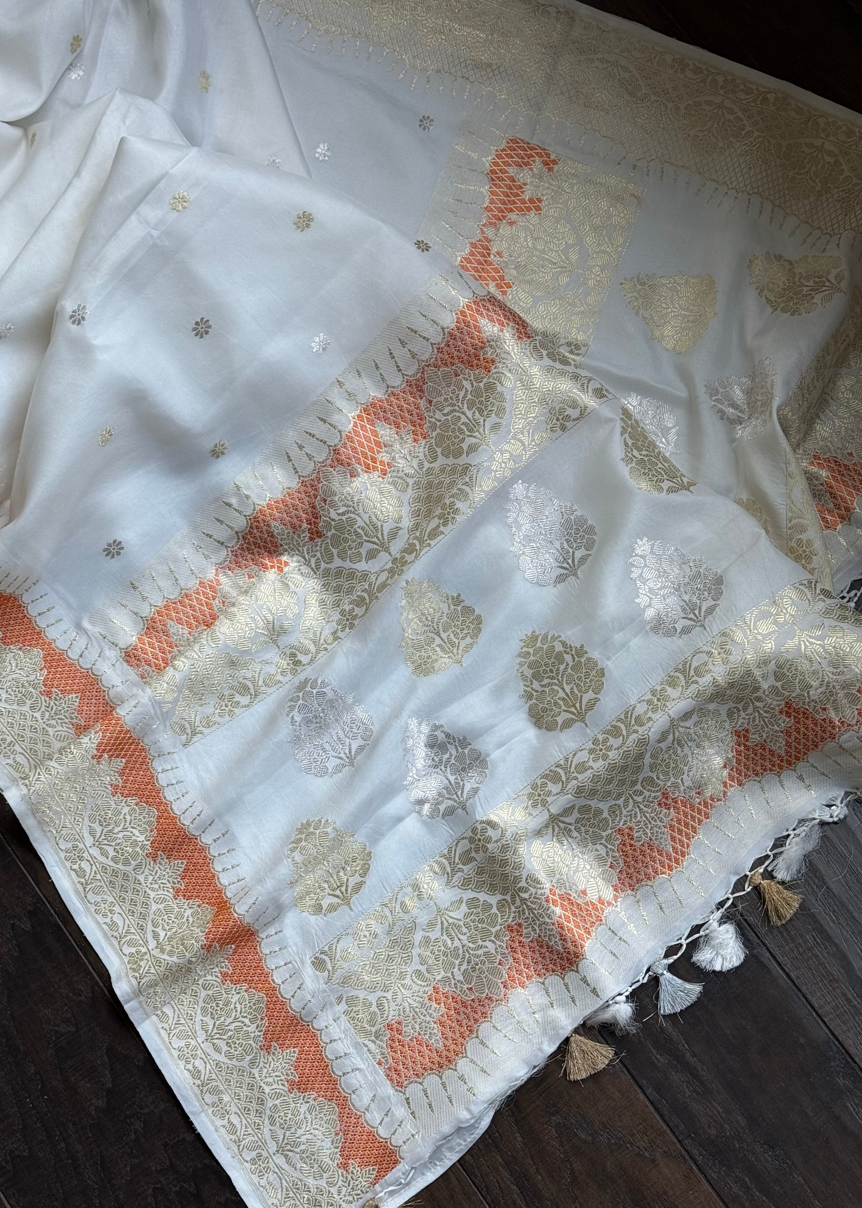 Pure Katan Silk Kadhua Banarasi - White antique Zari