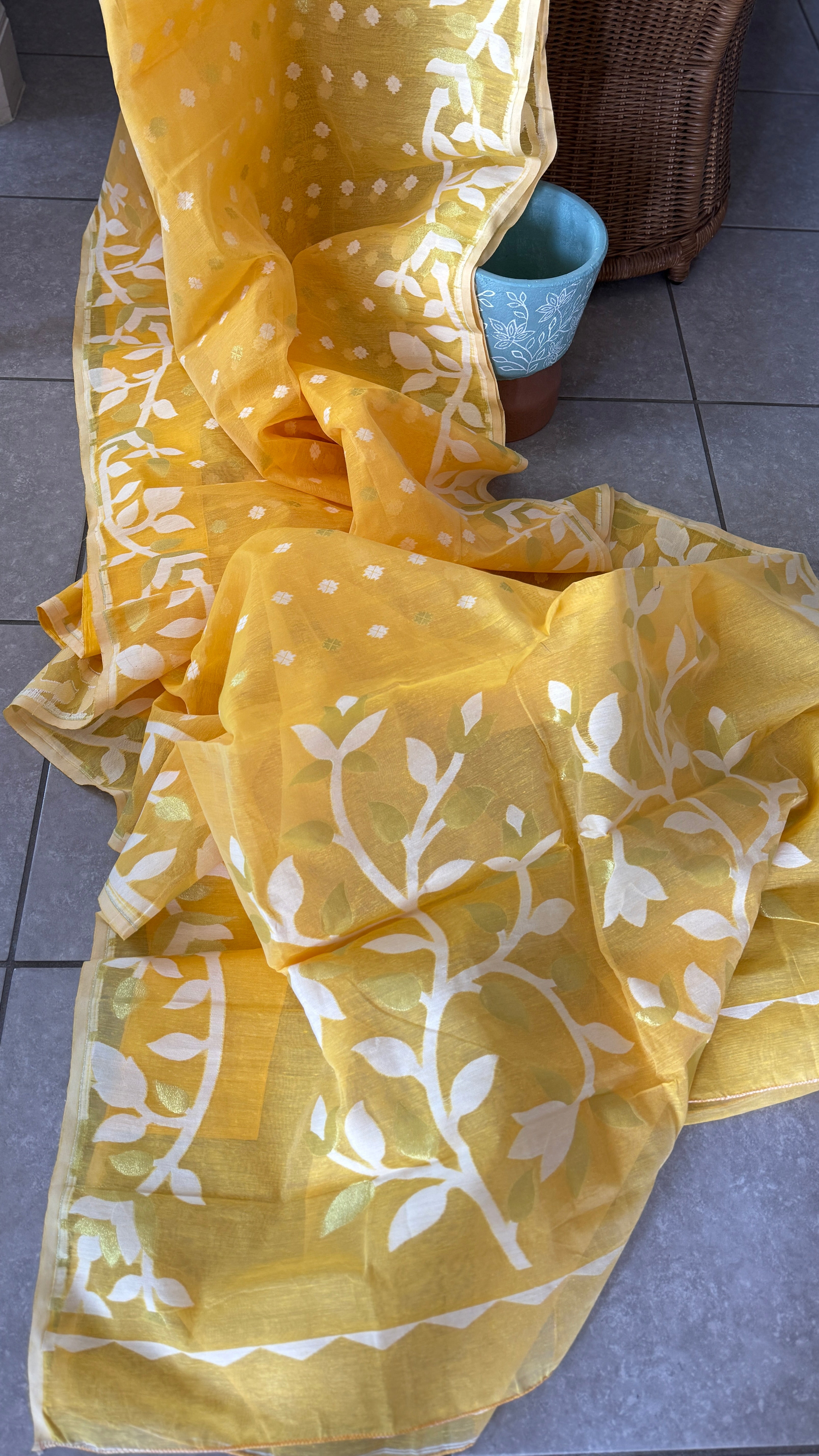 Cotton Jamdaani  - Yellow Gold Zari