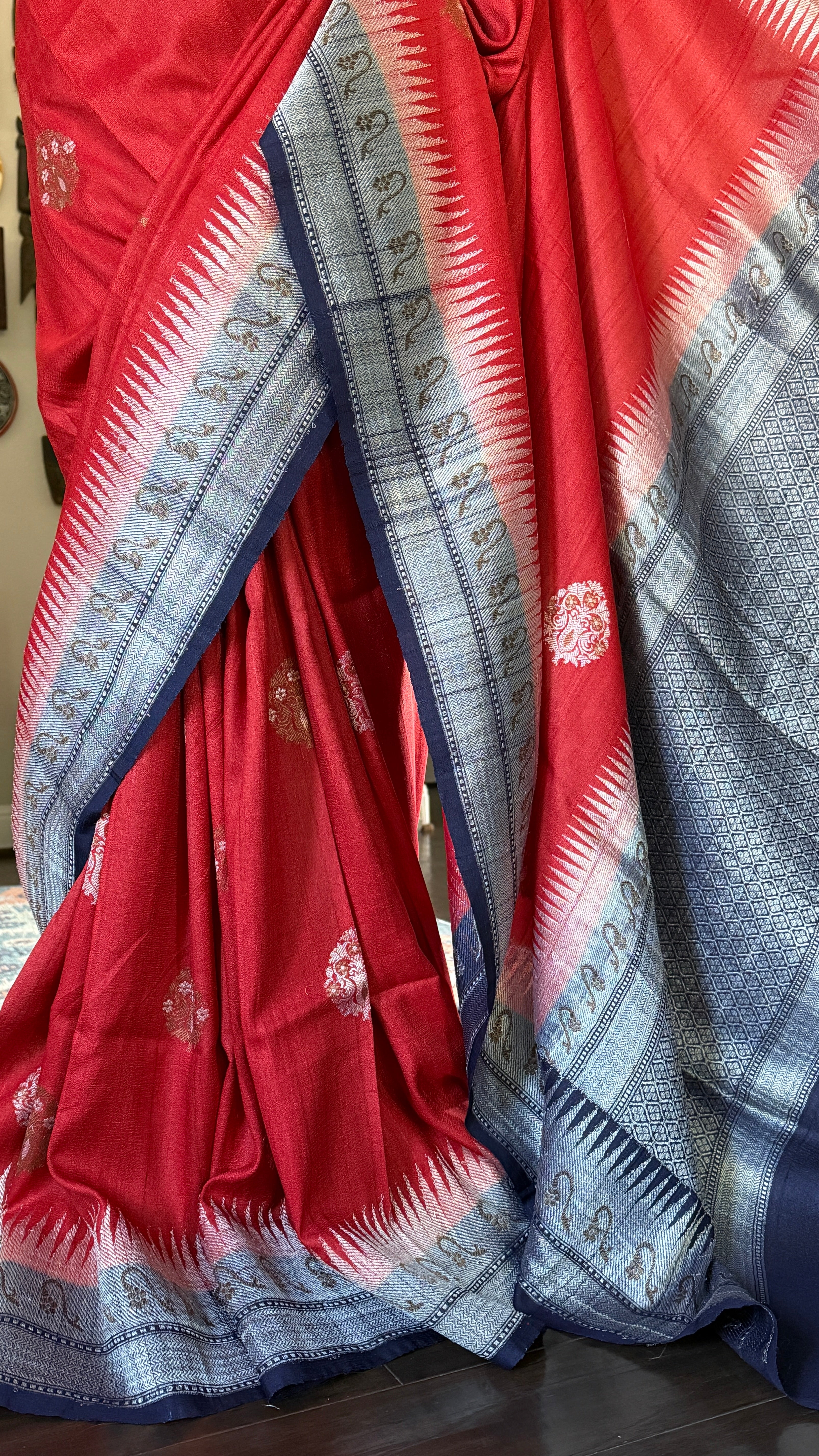Tussar Georgette Banarasi - Red Navy Blue Kadwa