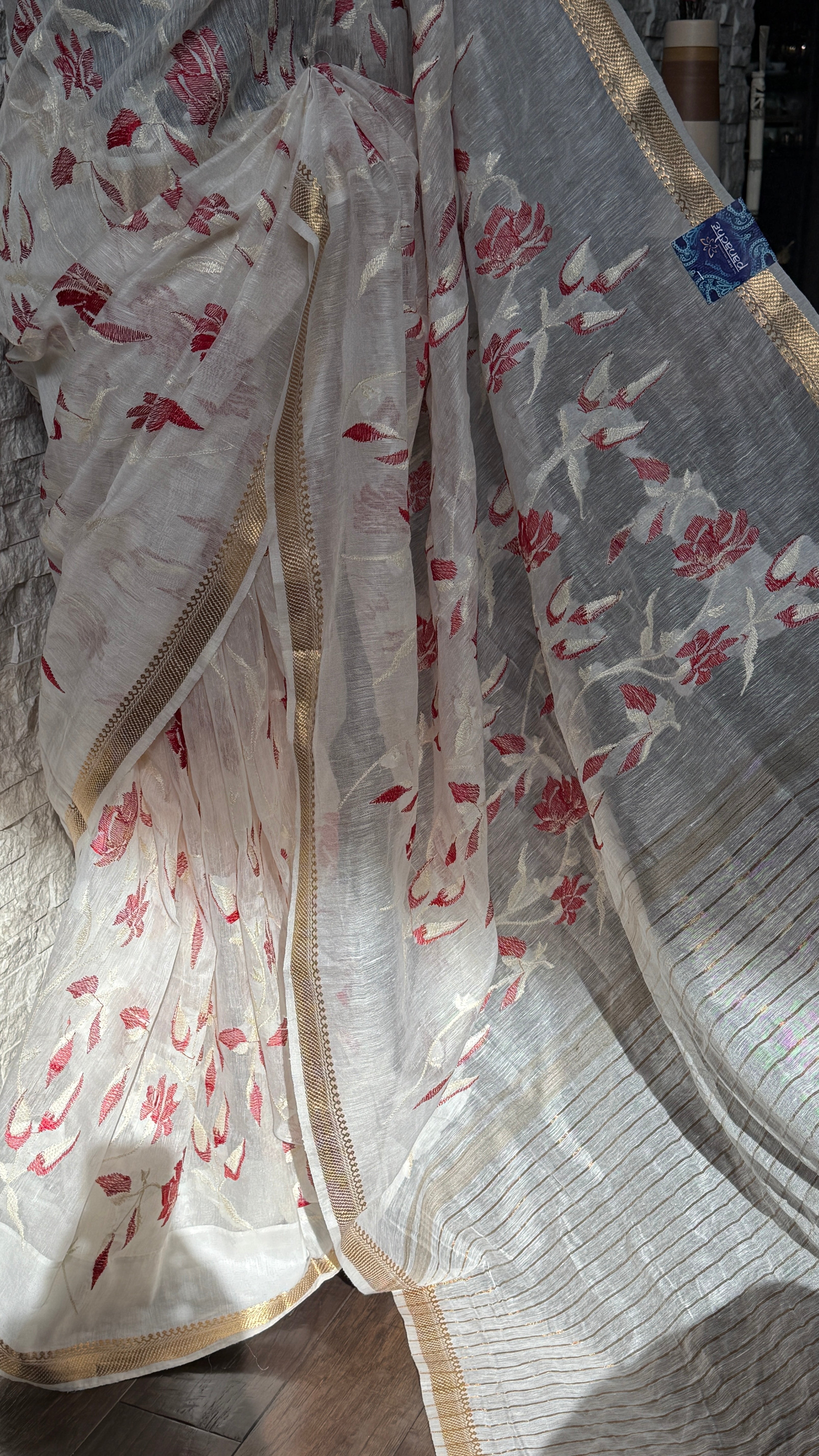 Embroidered Linen - White