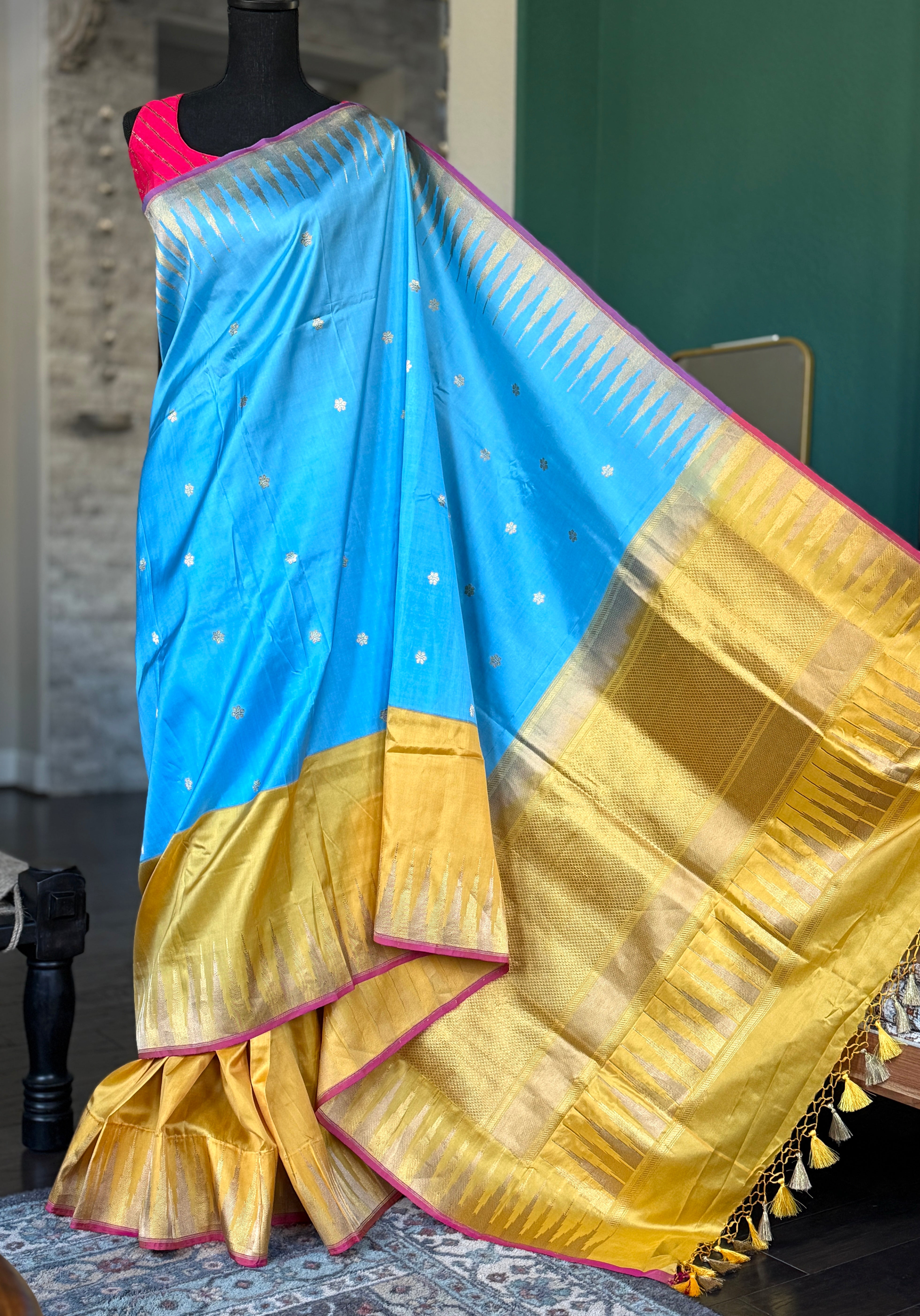 Pure Silk Katan Banarasi - Blue Yellow Kadwa