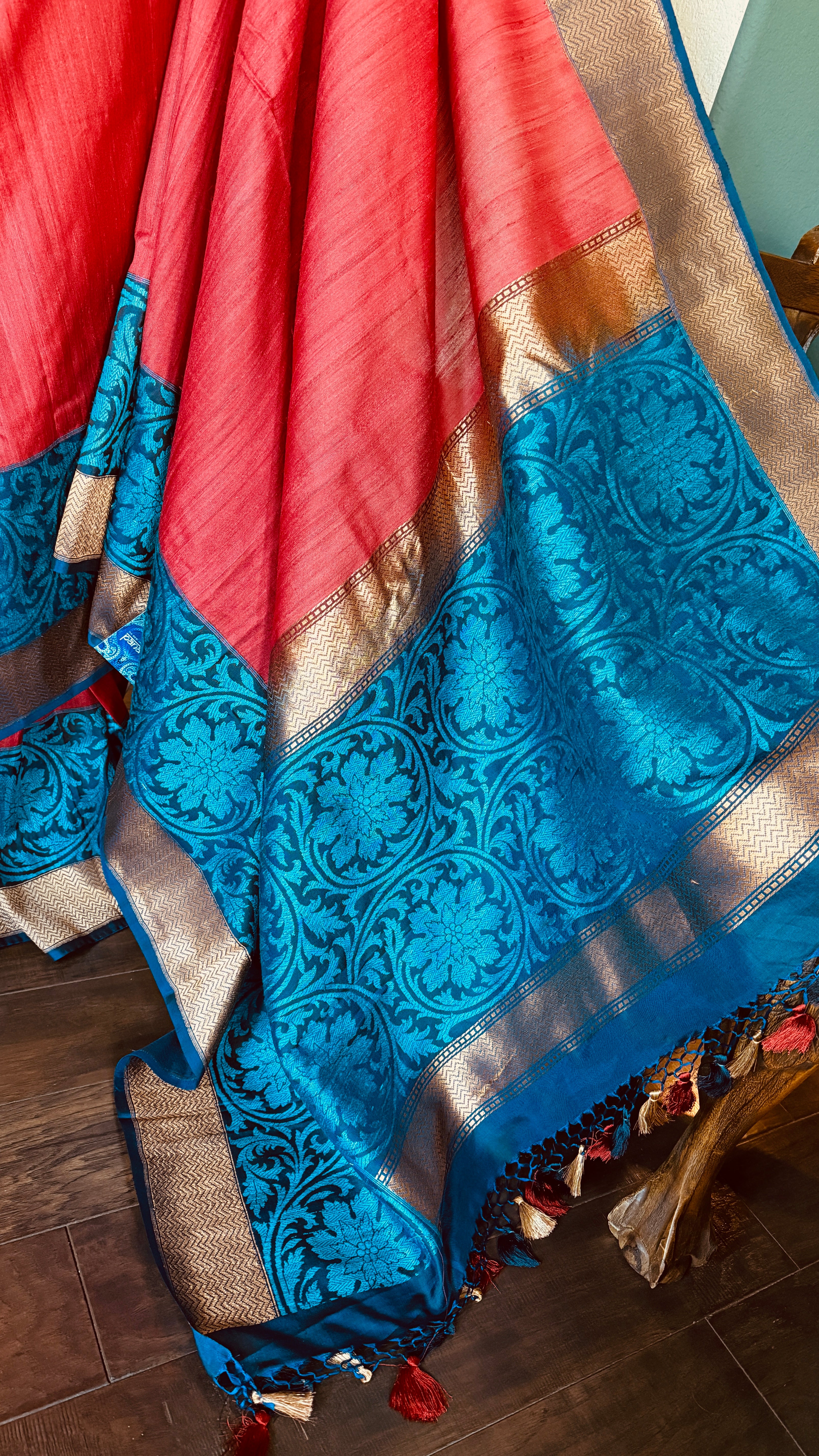 Tussar Silk Banarasi - Red Blue Kadwa