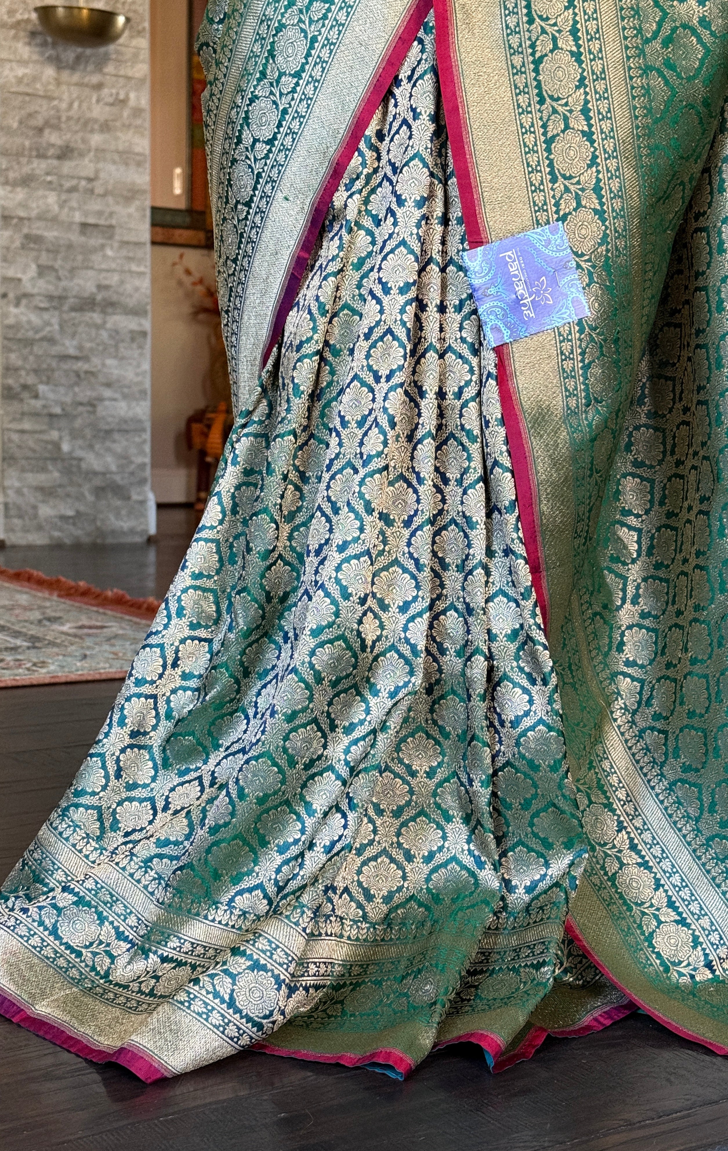 Pure Silk Katan Banarasi- Peocock Green Dual Shaded