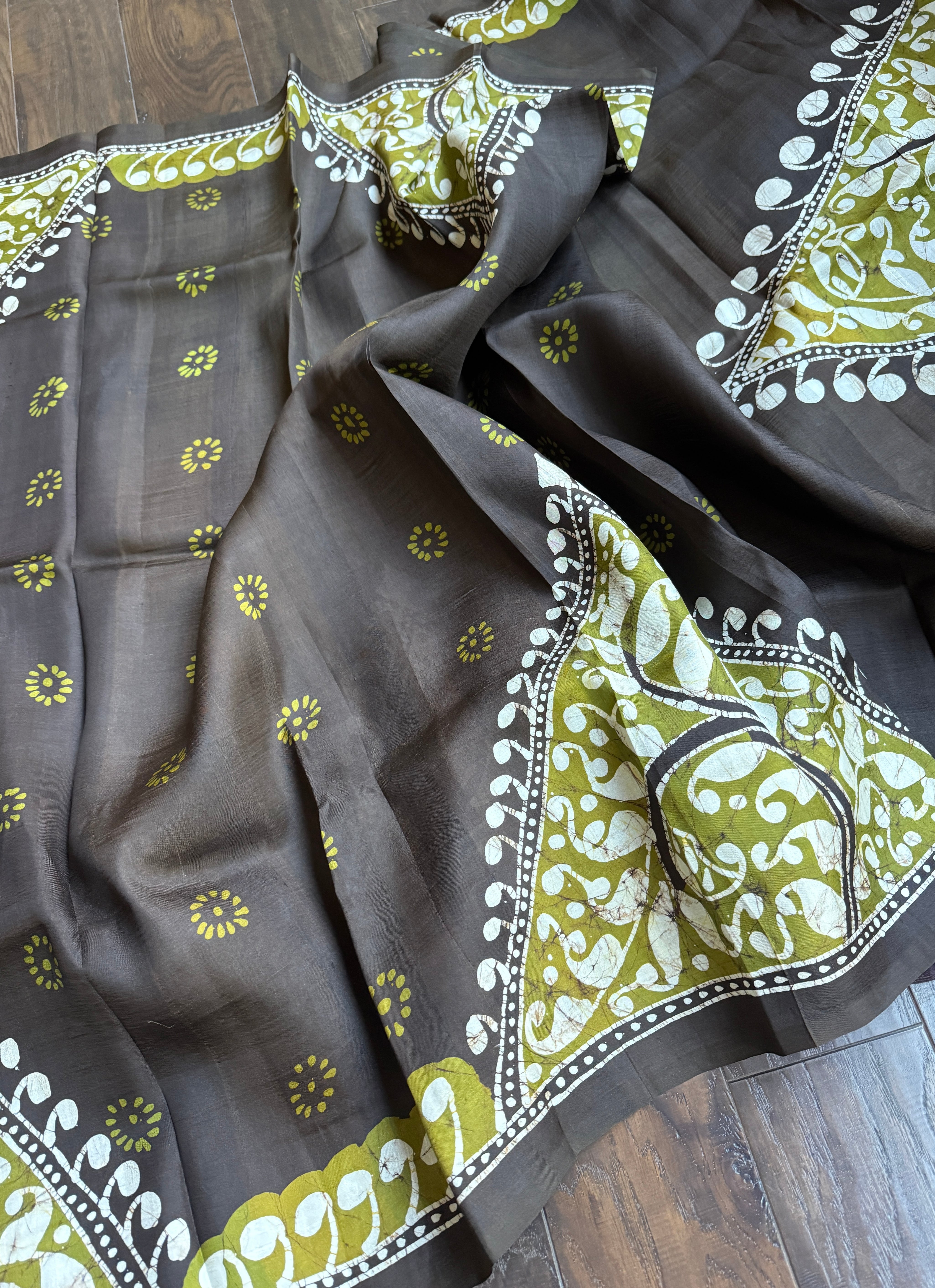 Bishnupur Silk Batik Soru Tuli -  Dark Brown