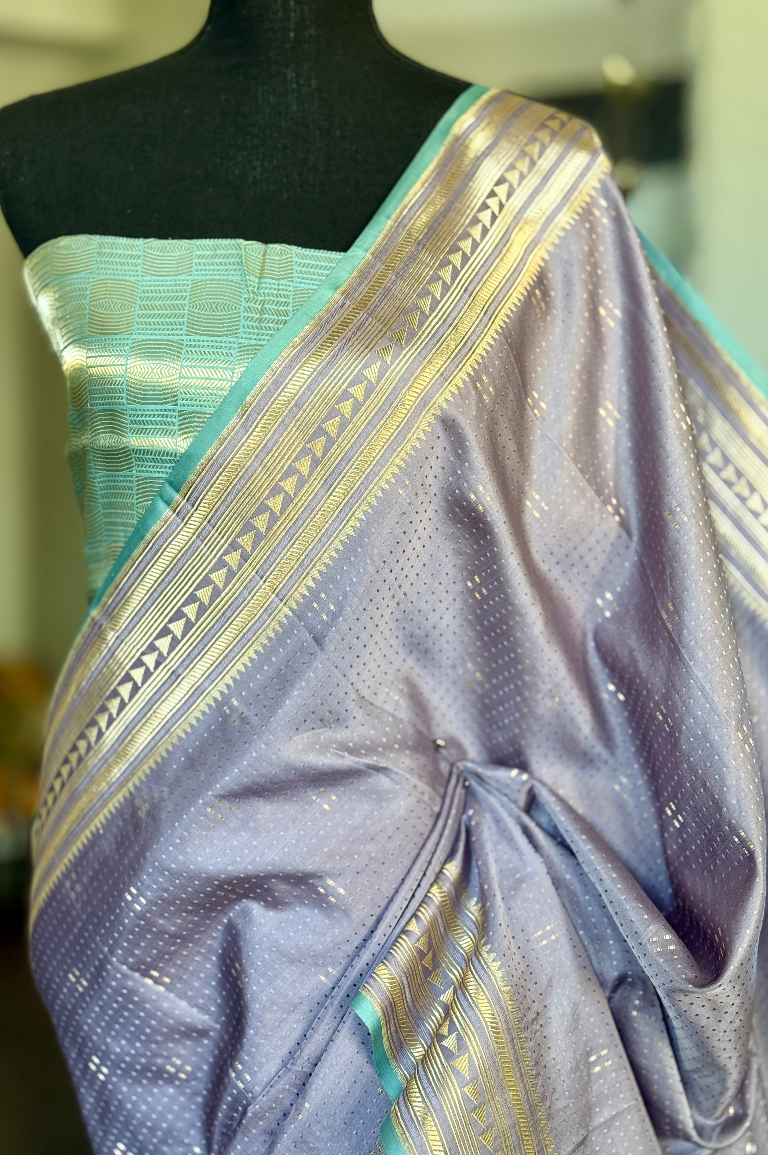 Pure Silk Mashru Kadhua Banarasi- Lavender