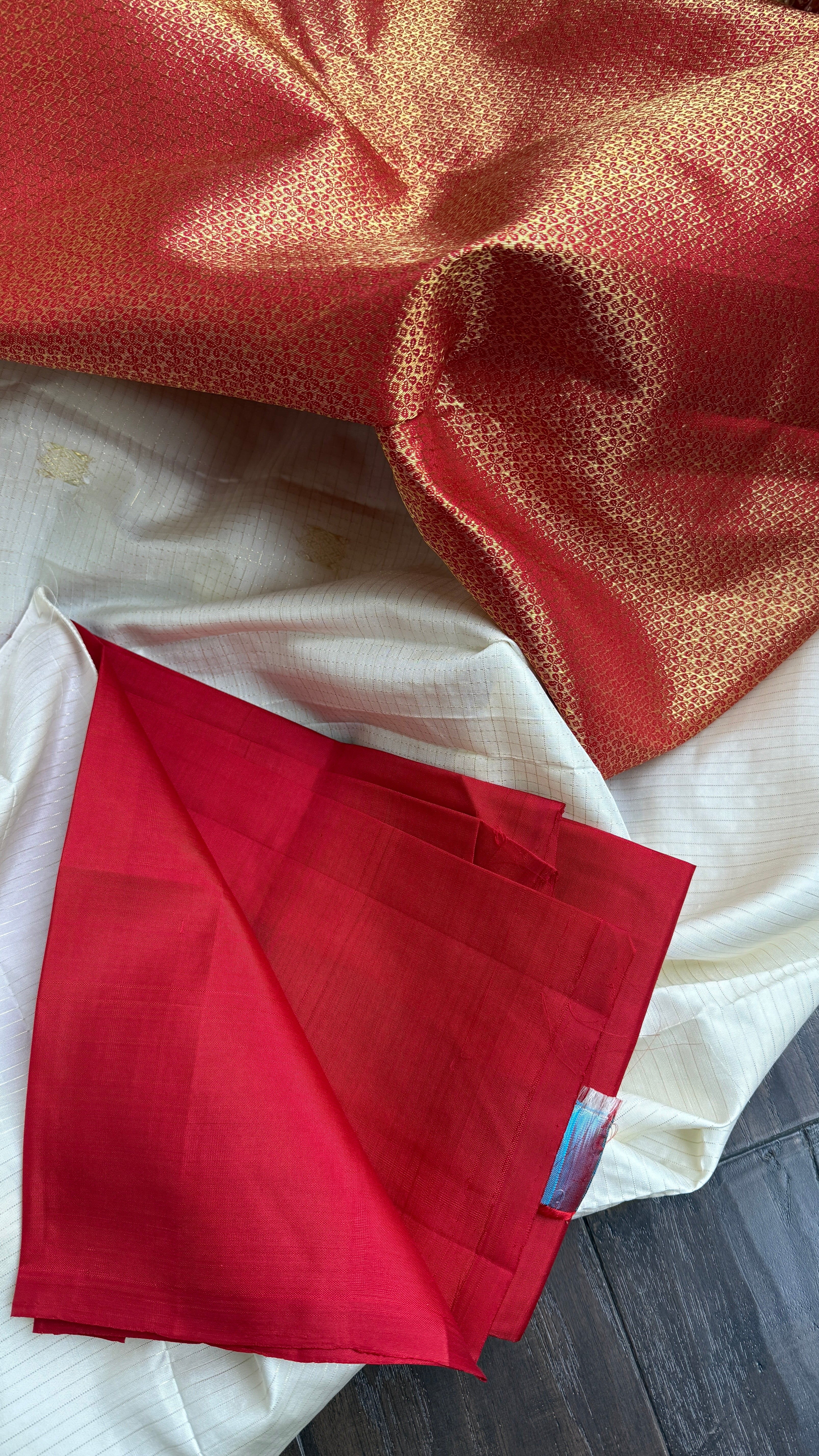 Pure Silk Borderless Kanjivaram - Off White Red Woven