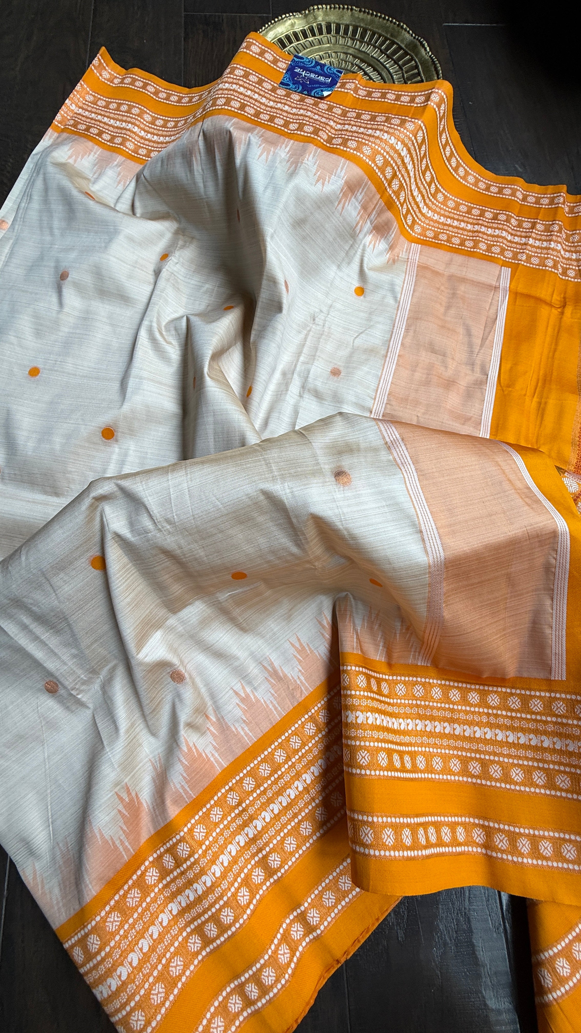Gadwal Soft Silk - Cream Yellow Orange